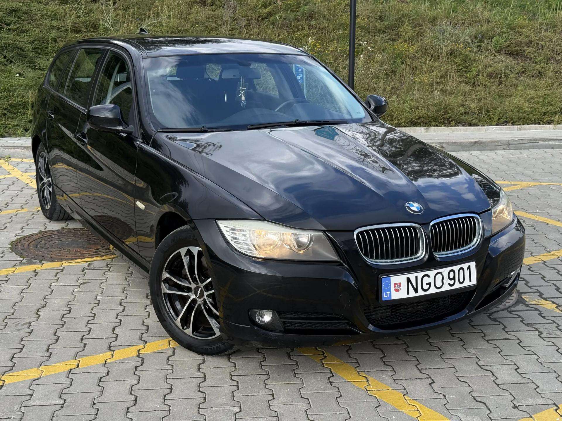 BMW 320