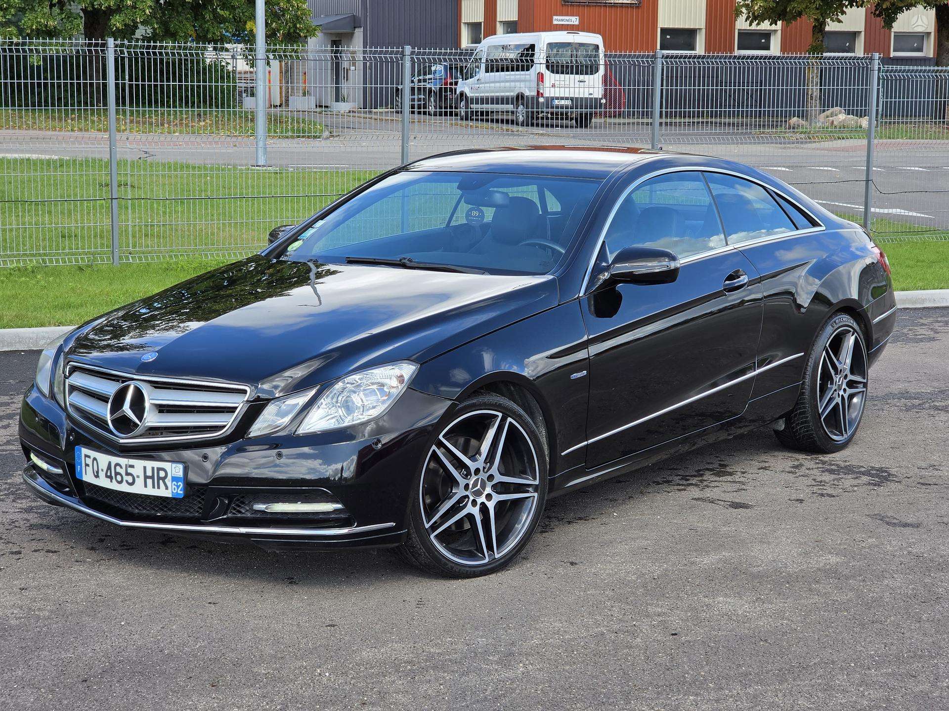 Mercedes-Benz E250