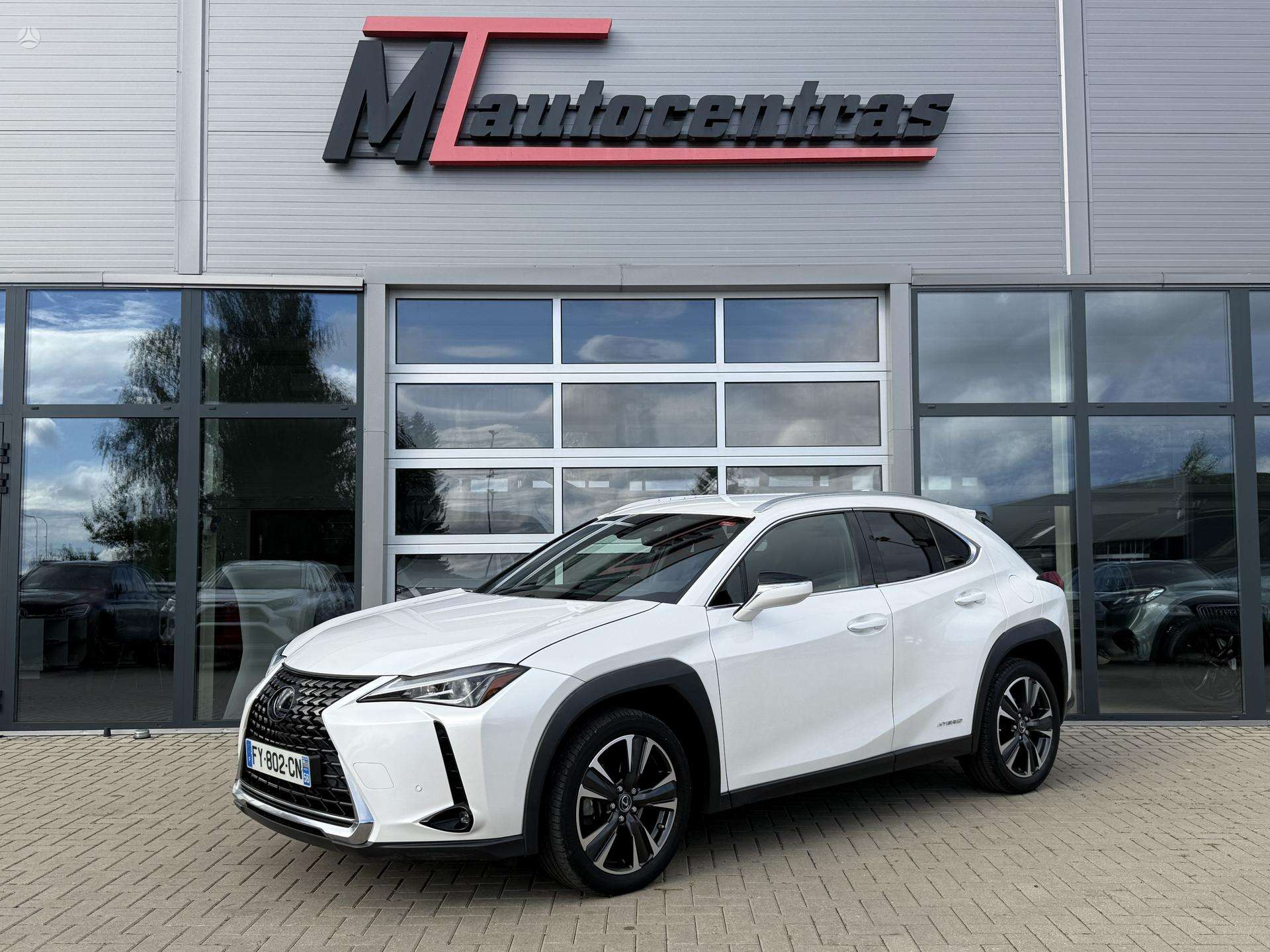 Lexus UX 250h