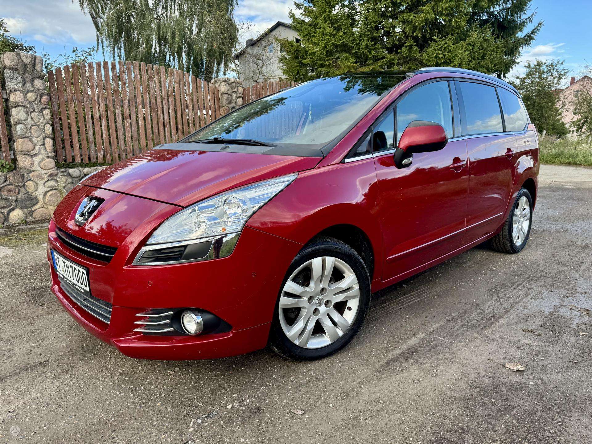 Peugeot 5008