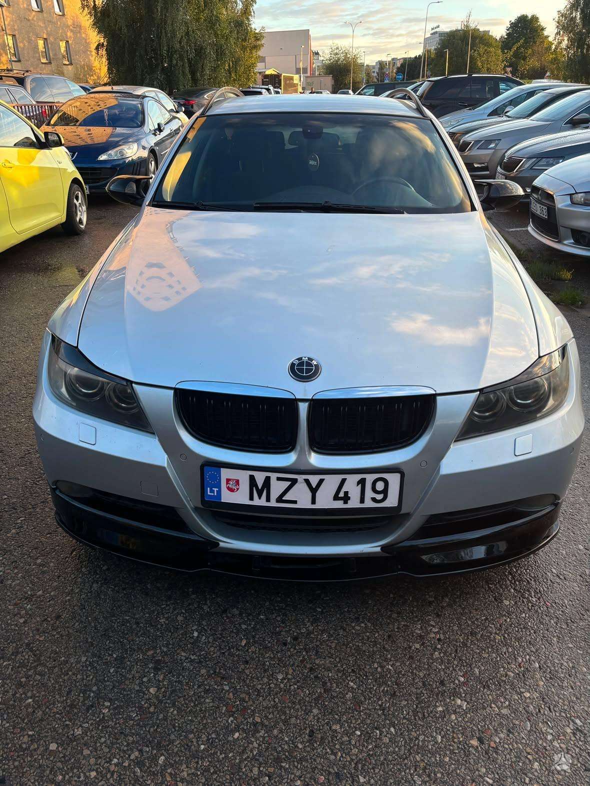 BMW 320