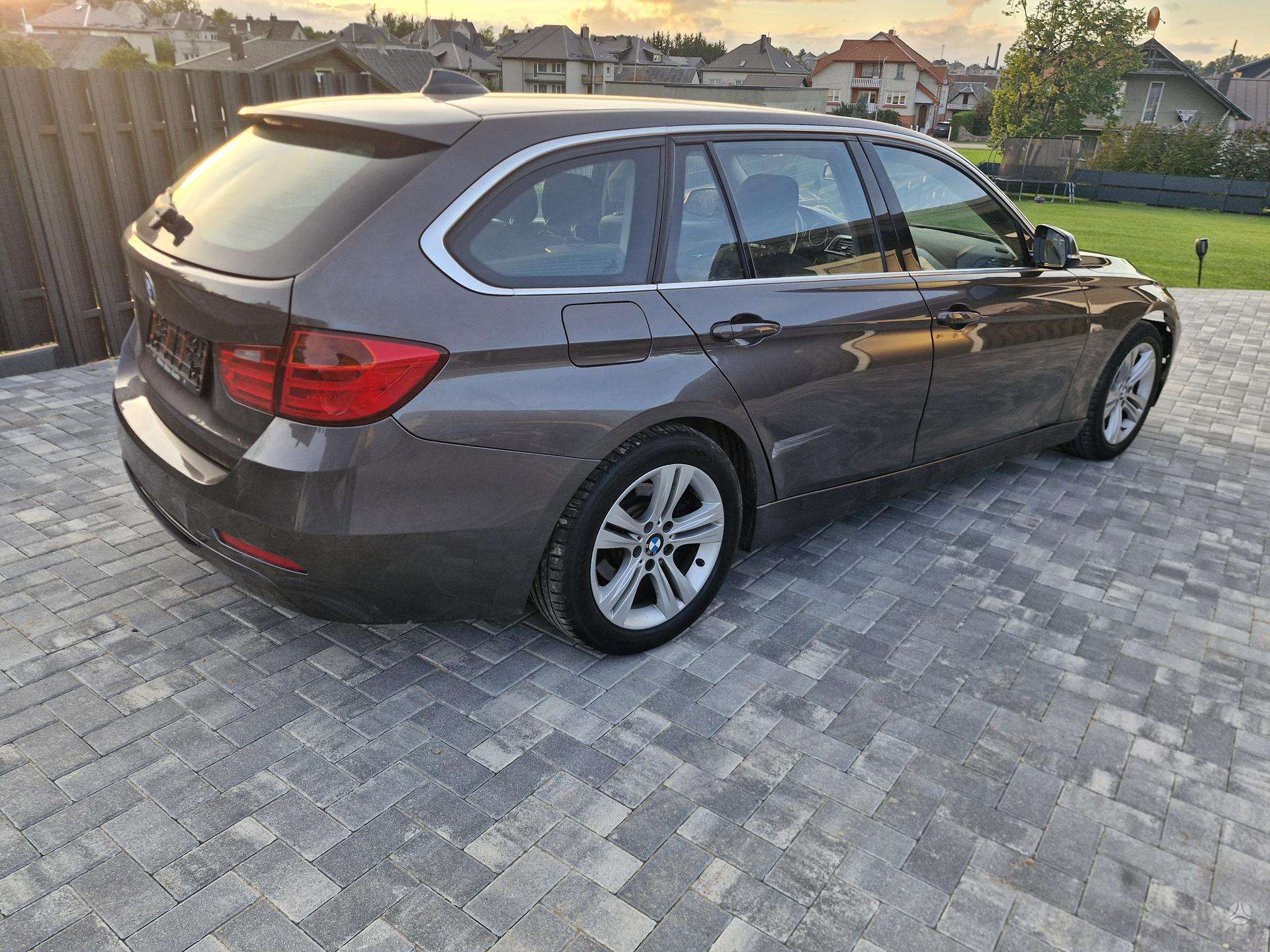 BMW 320
