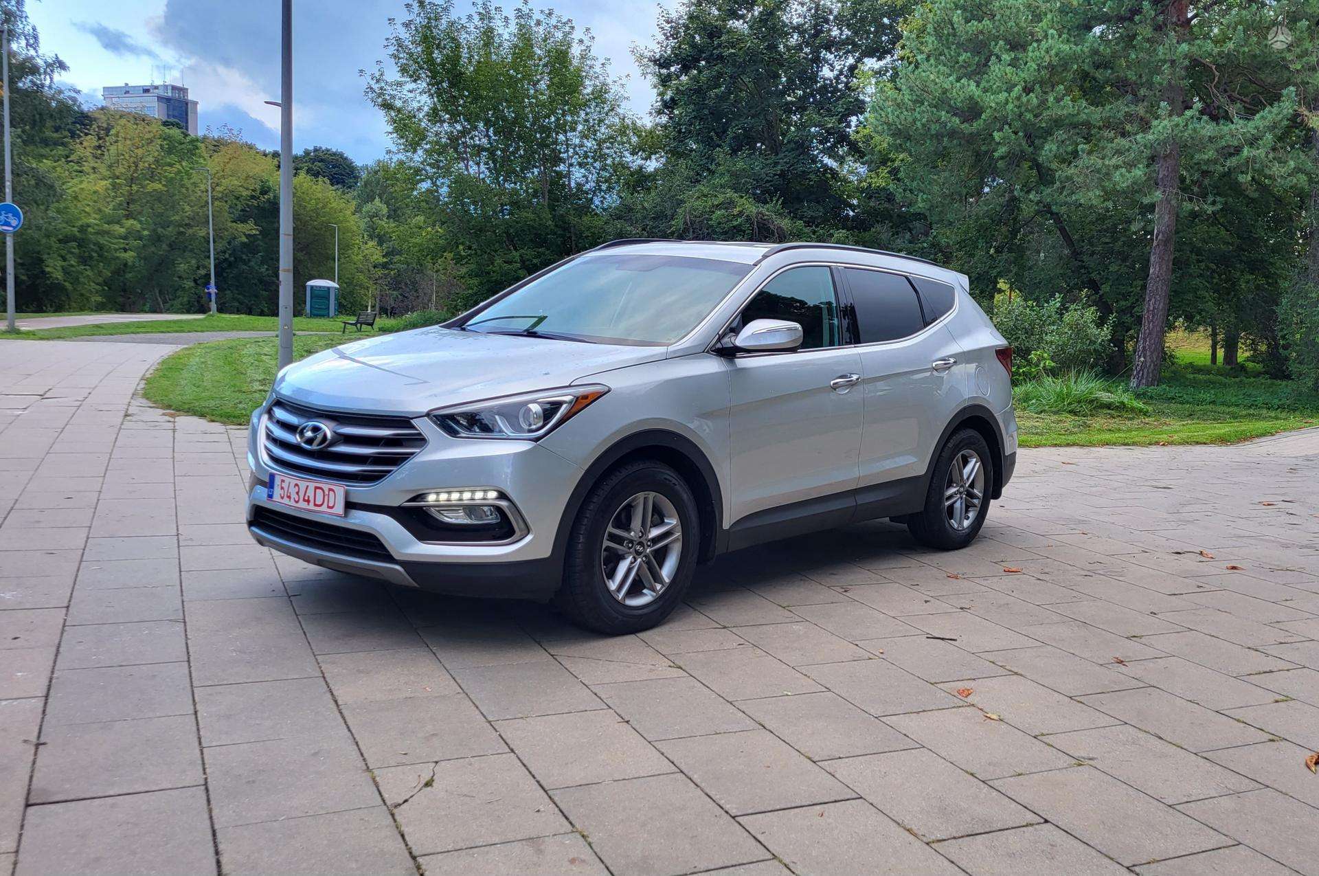 Hyundai Grand Santa Fe