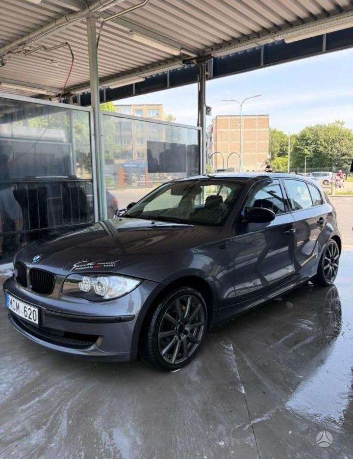BMW 120