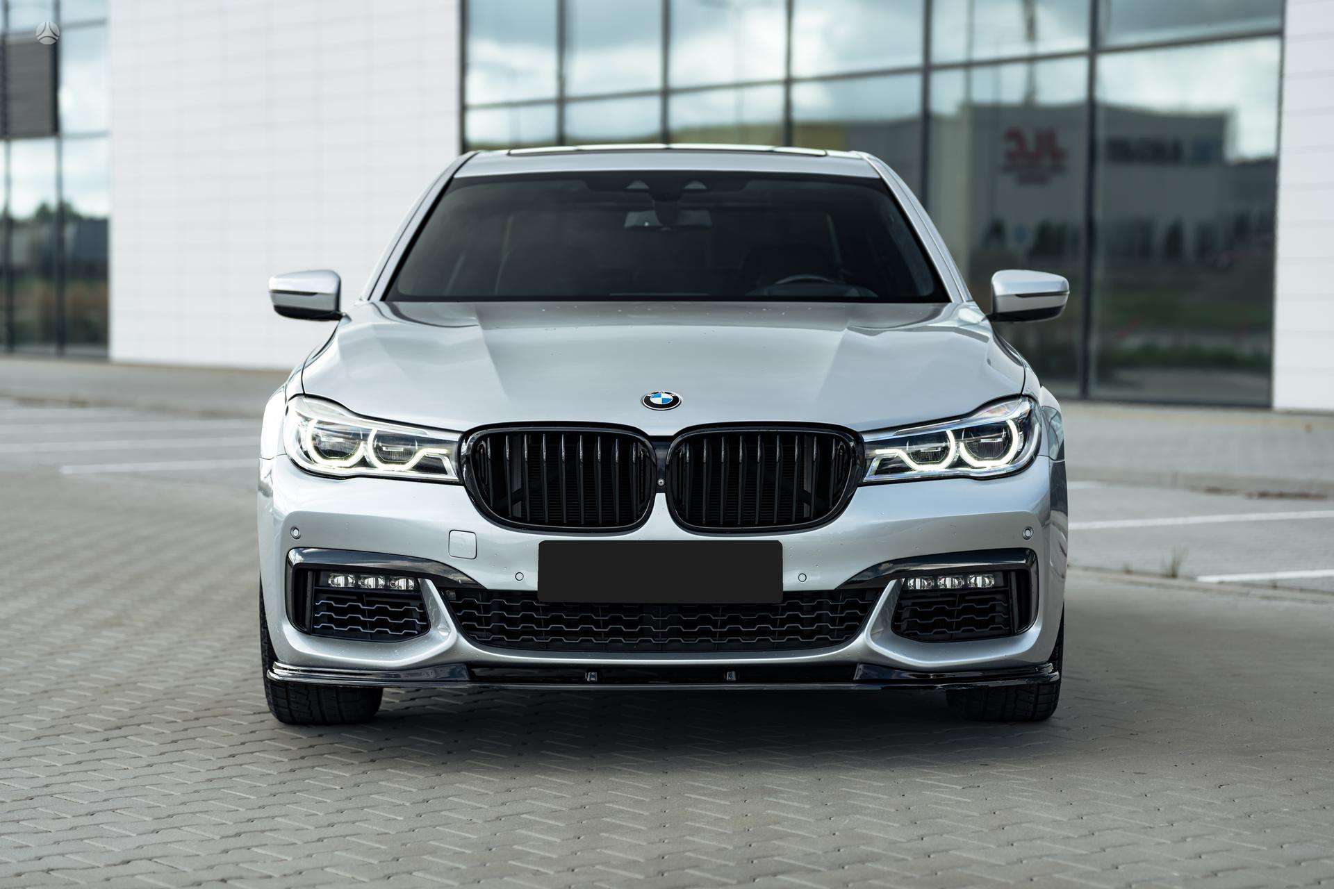 BMW 750