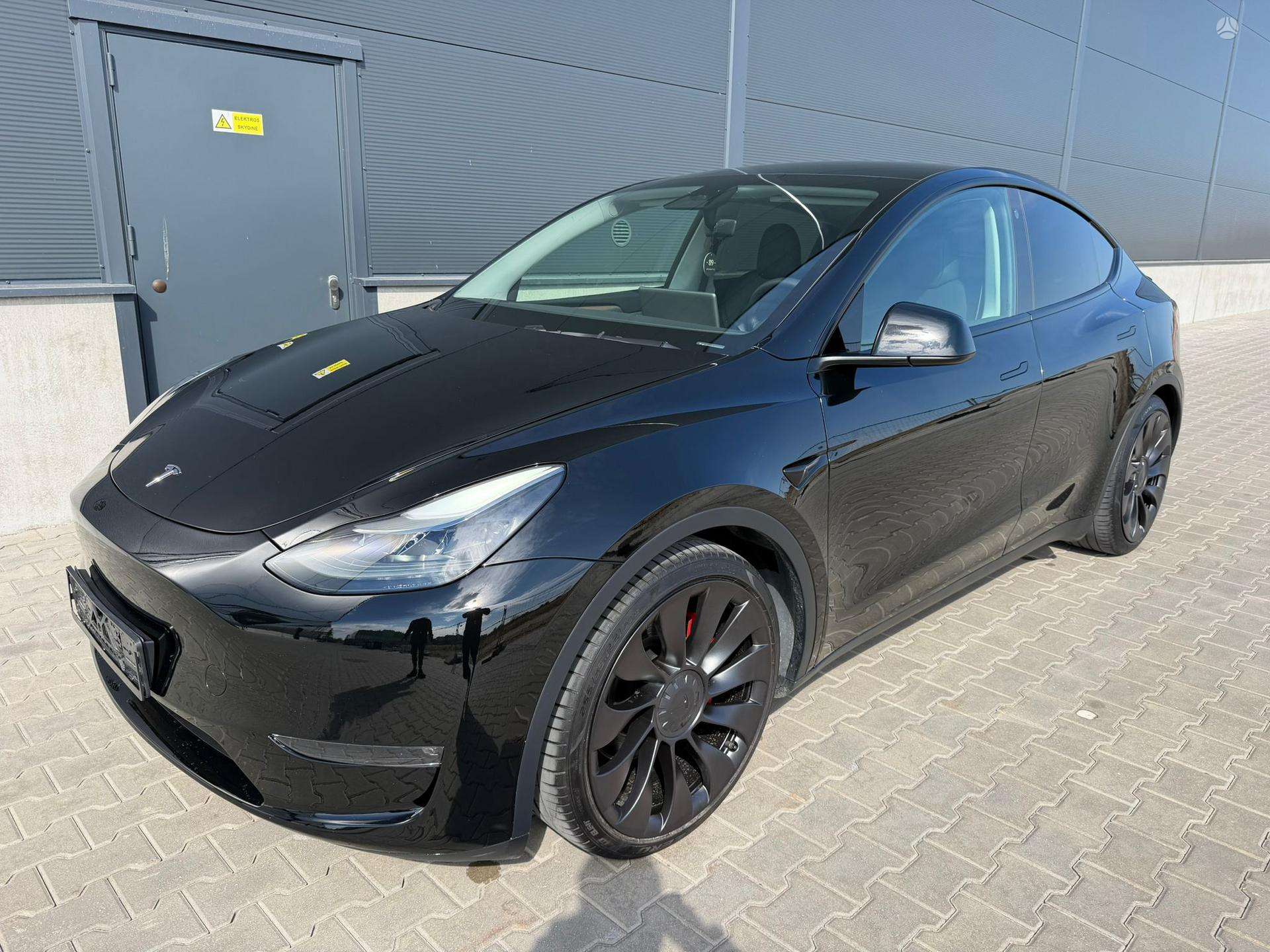Tesla Model Y