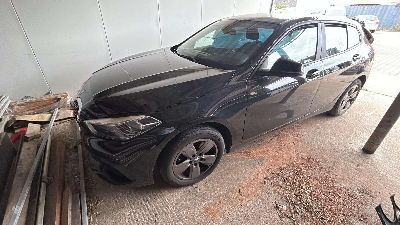 BMW 118