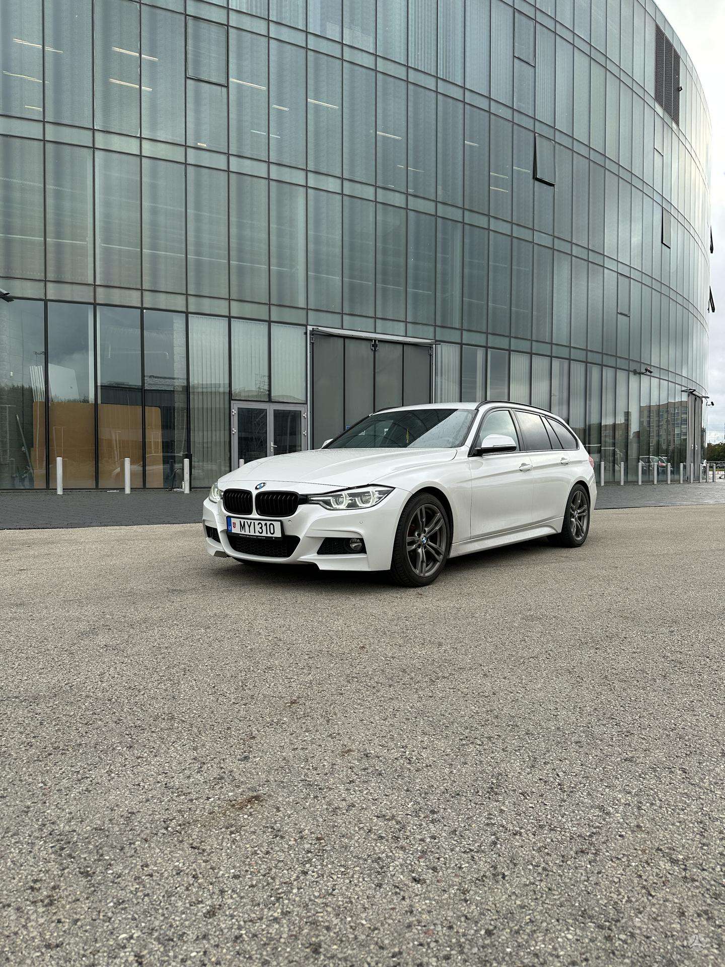 BMW 320
