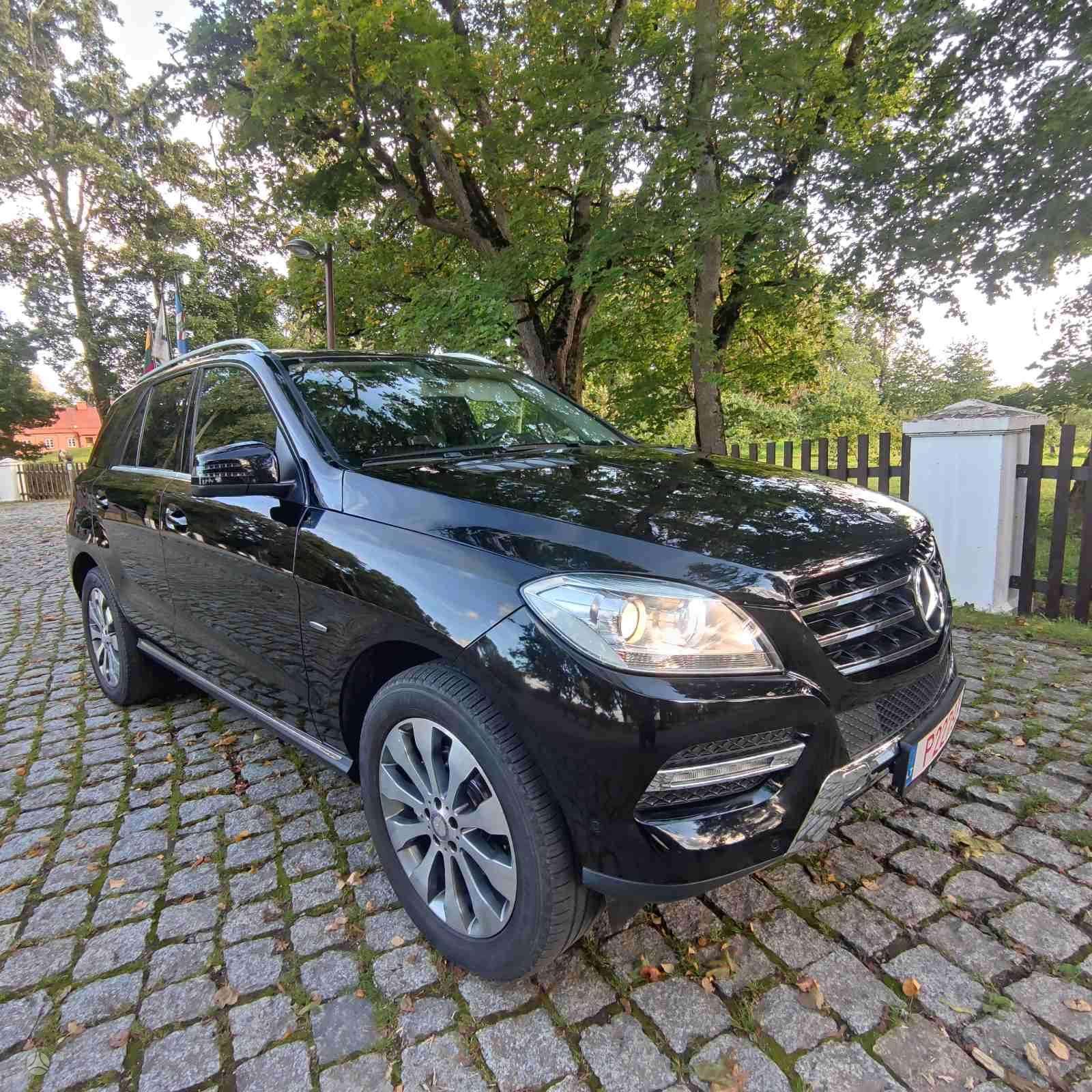Mercedes-Benz ML350
