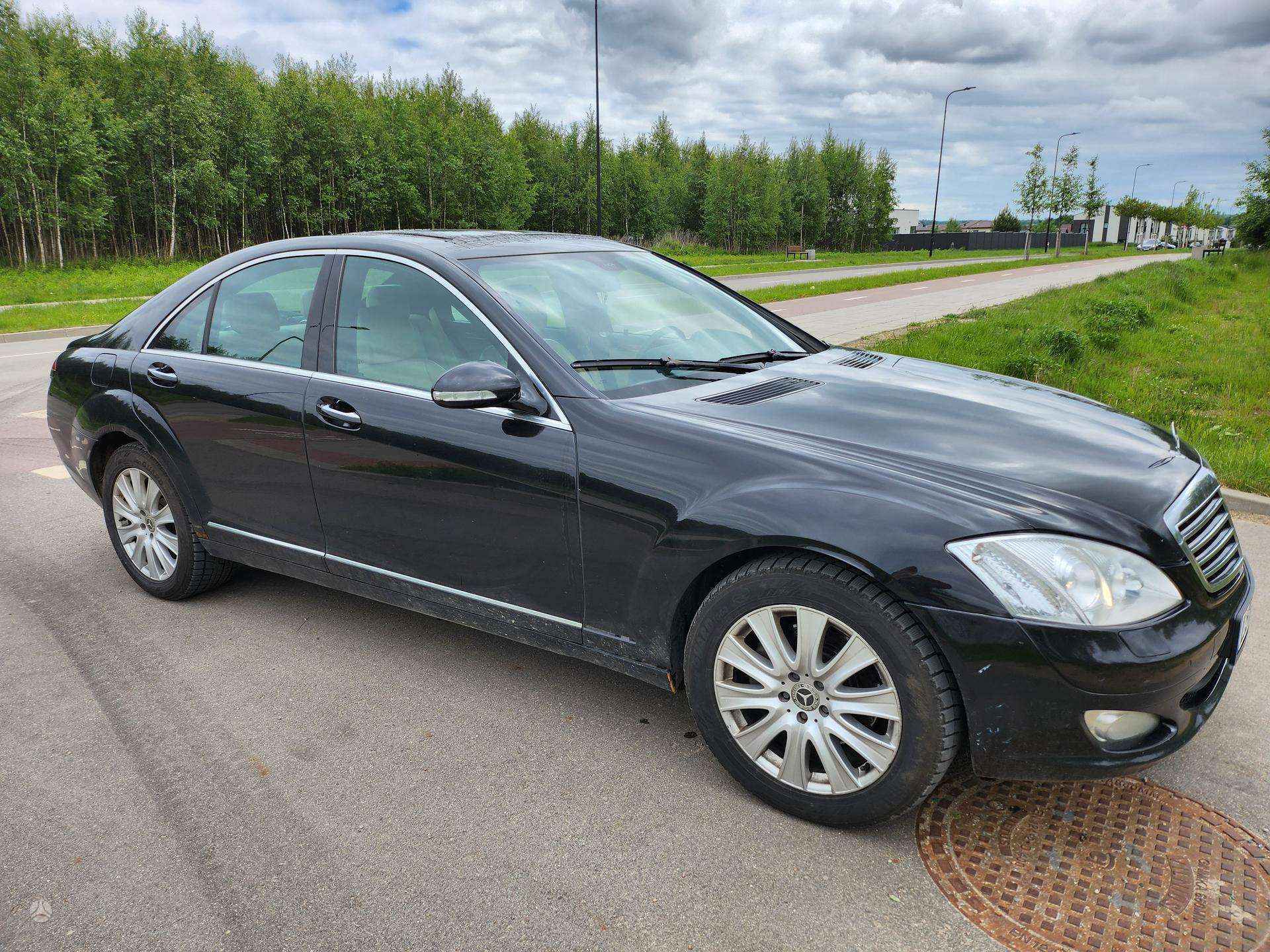 Mercedes-Benz S320