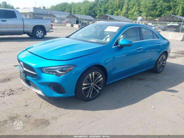 Mercedes-Benz CLA250