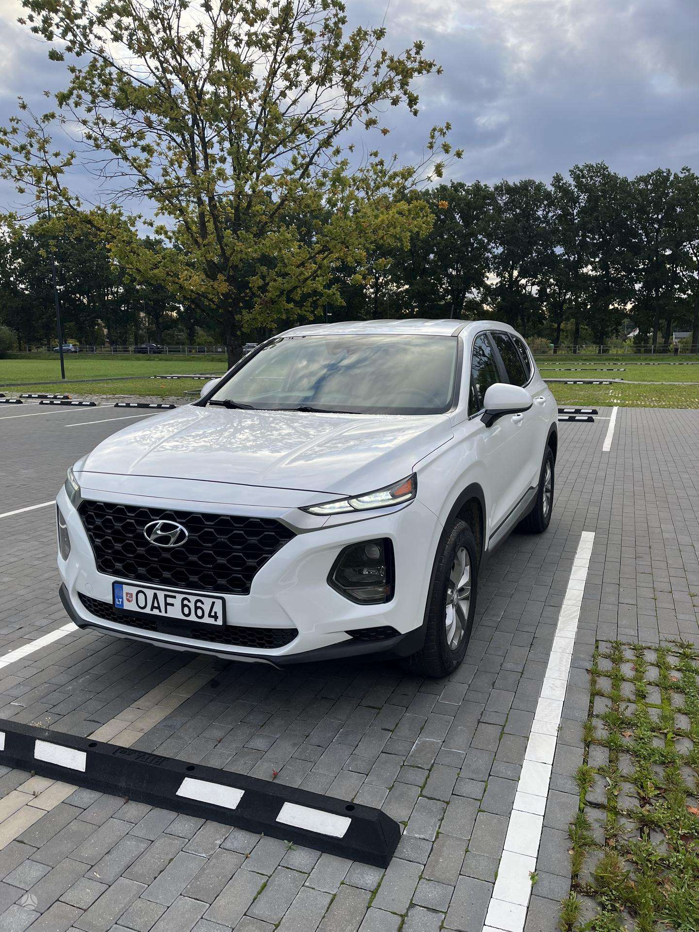 Hyundai Grand Santa Fe