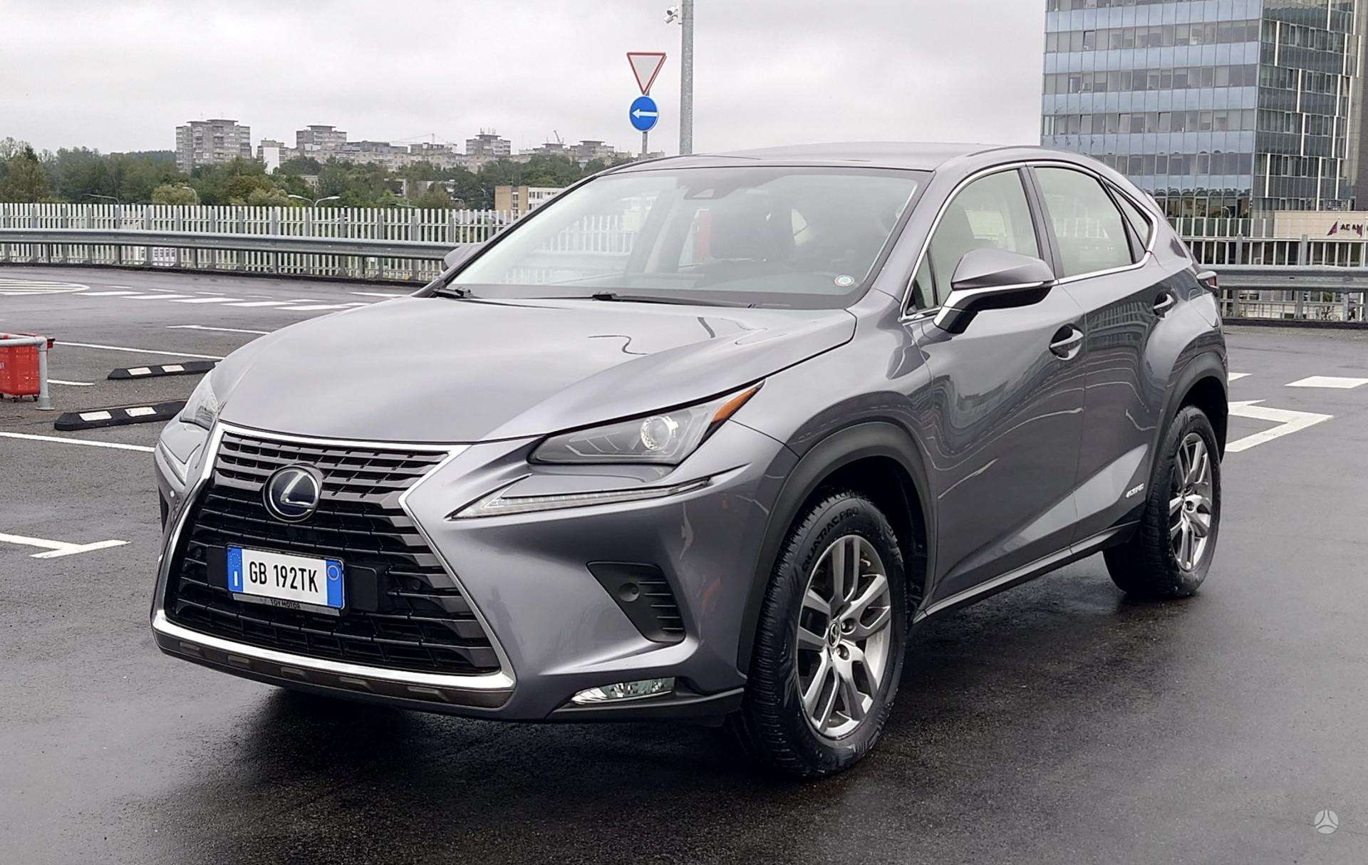 Lexus NX 300h