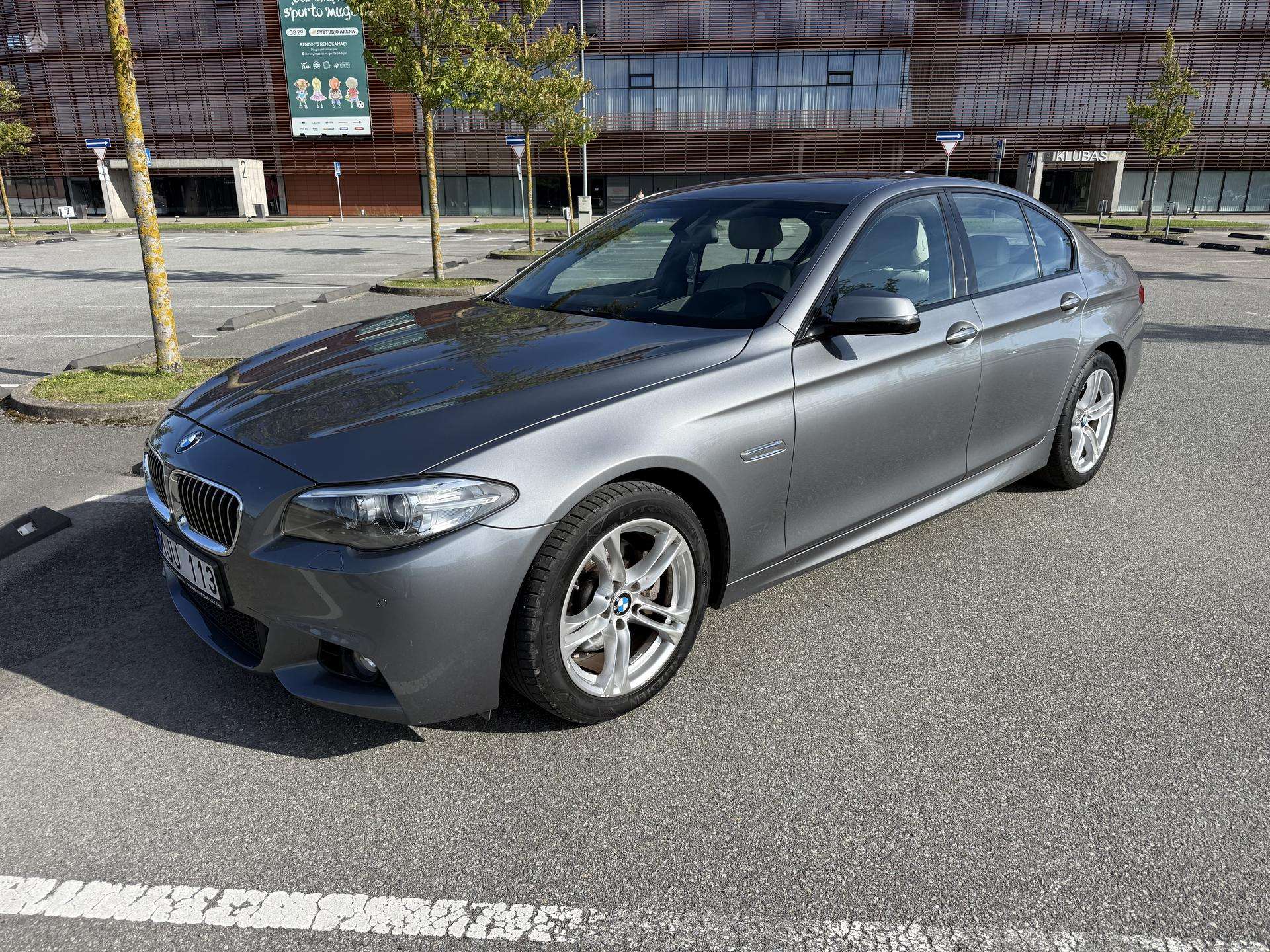 BMW 528