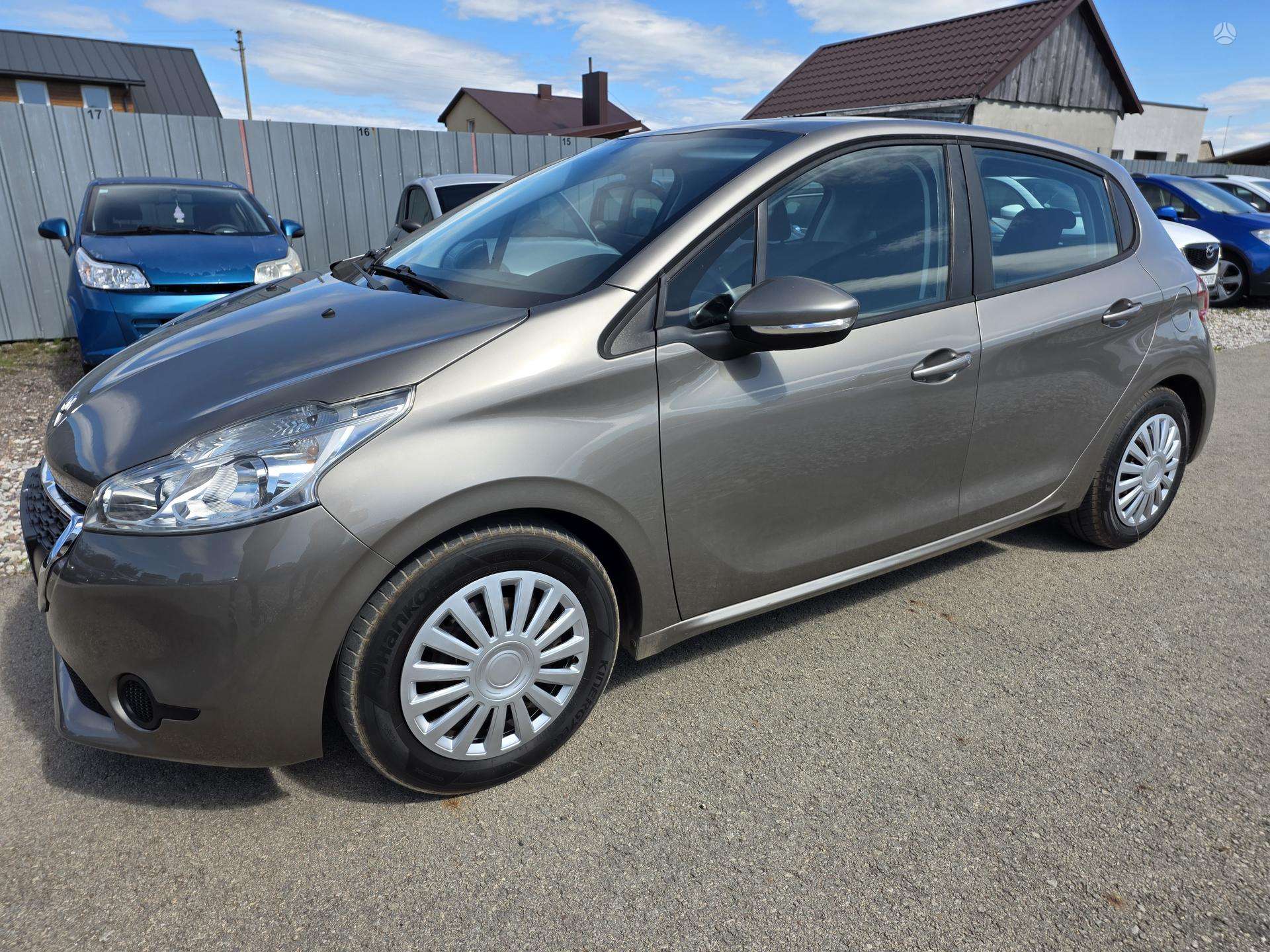 Peugeot 208