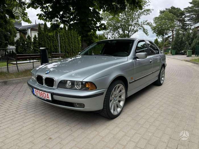BMW 520
