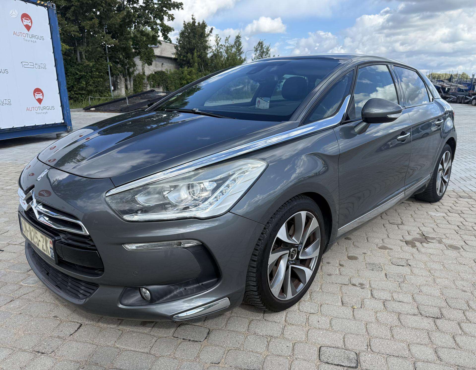 Citroen DS5