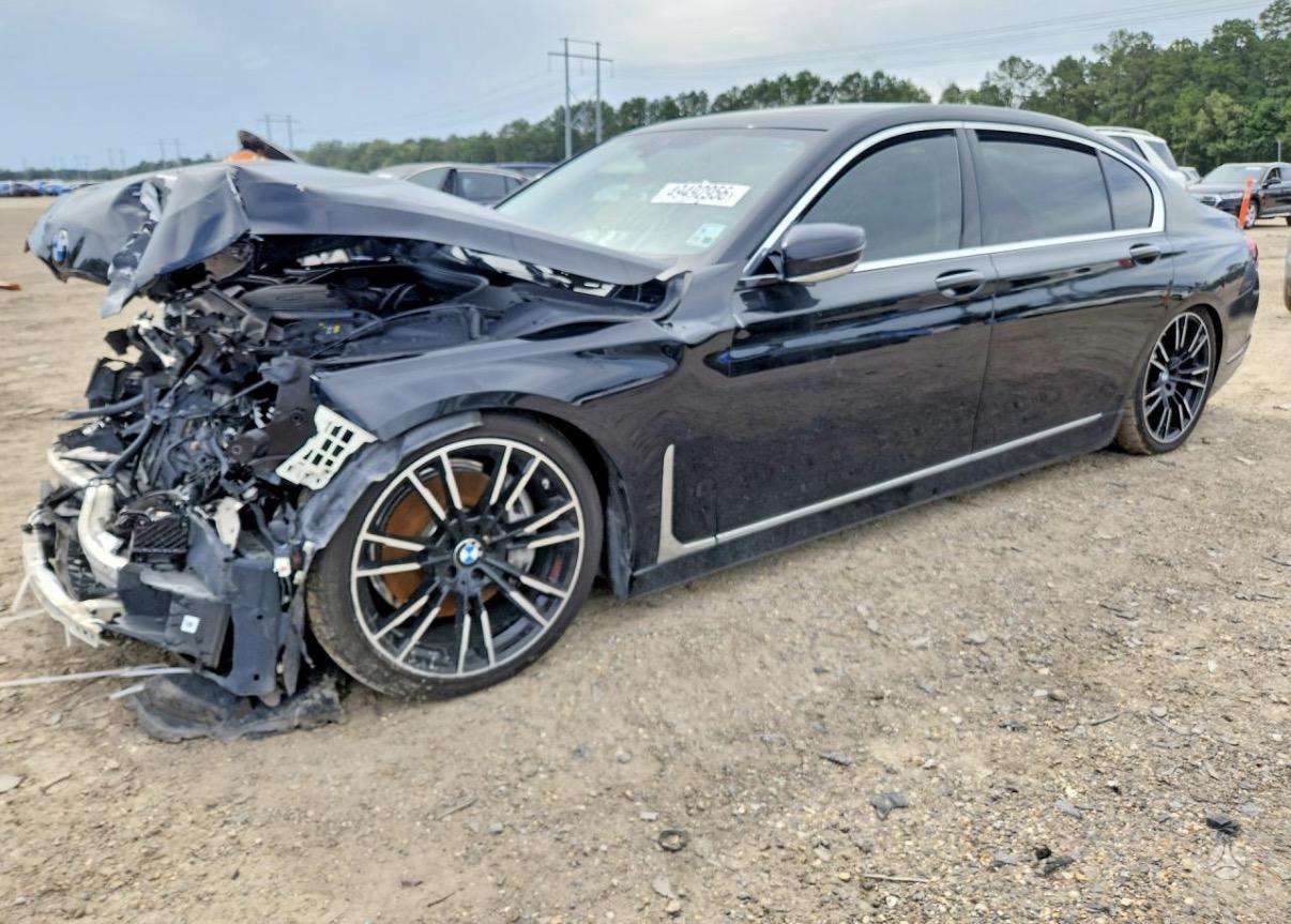 BMW 740