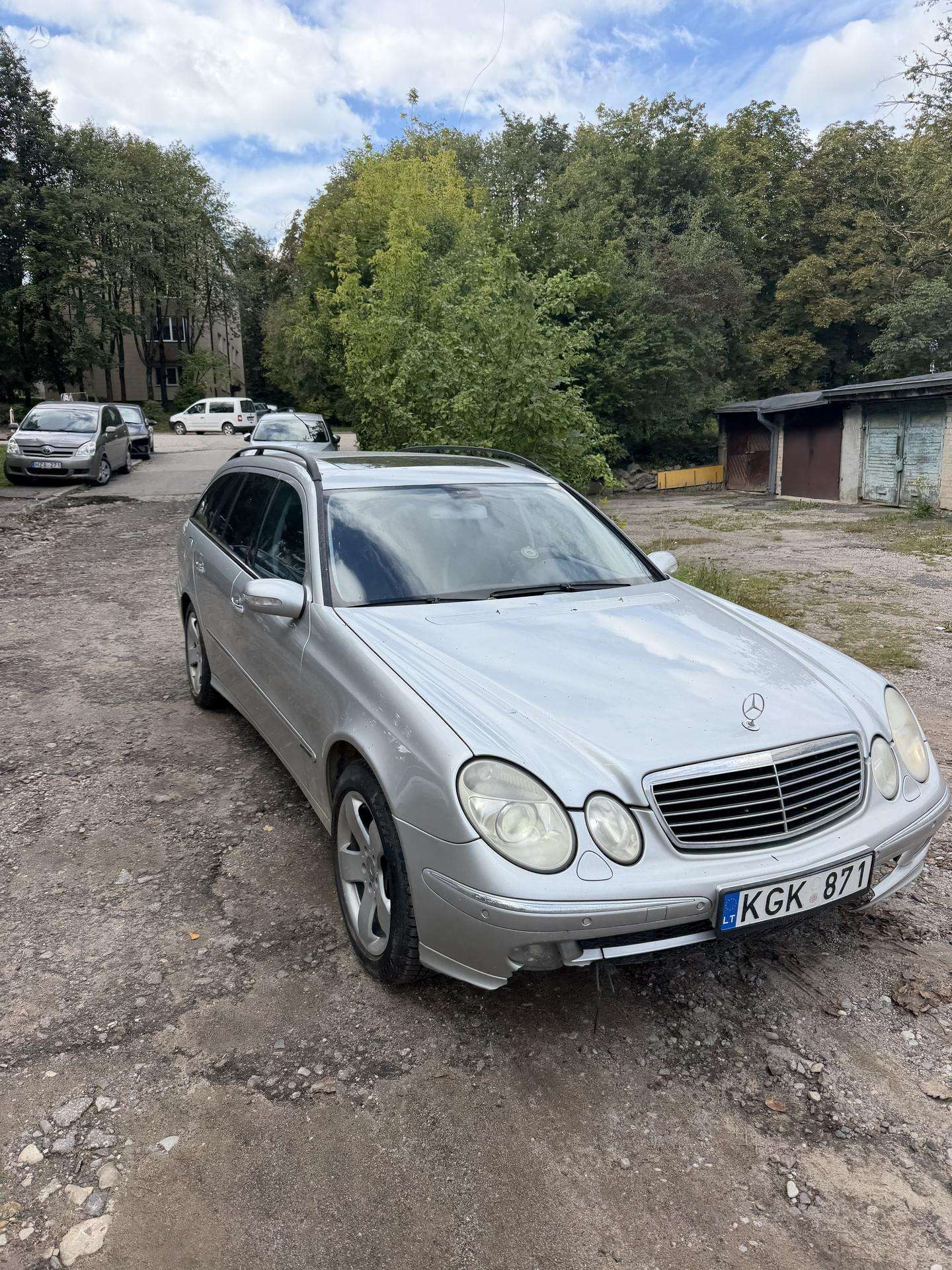 Mercedes-Benz E320