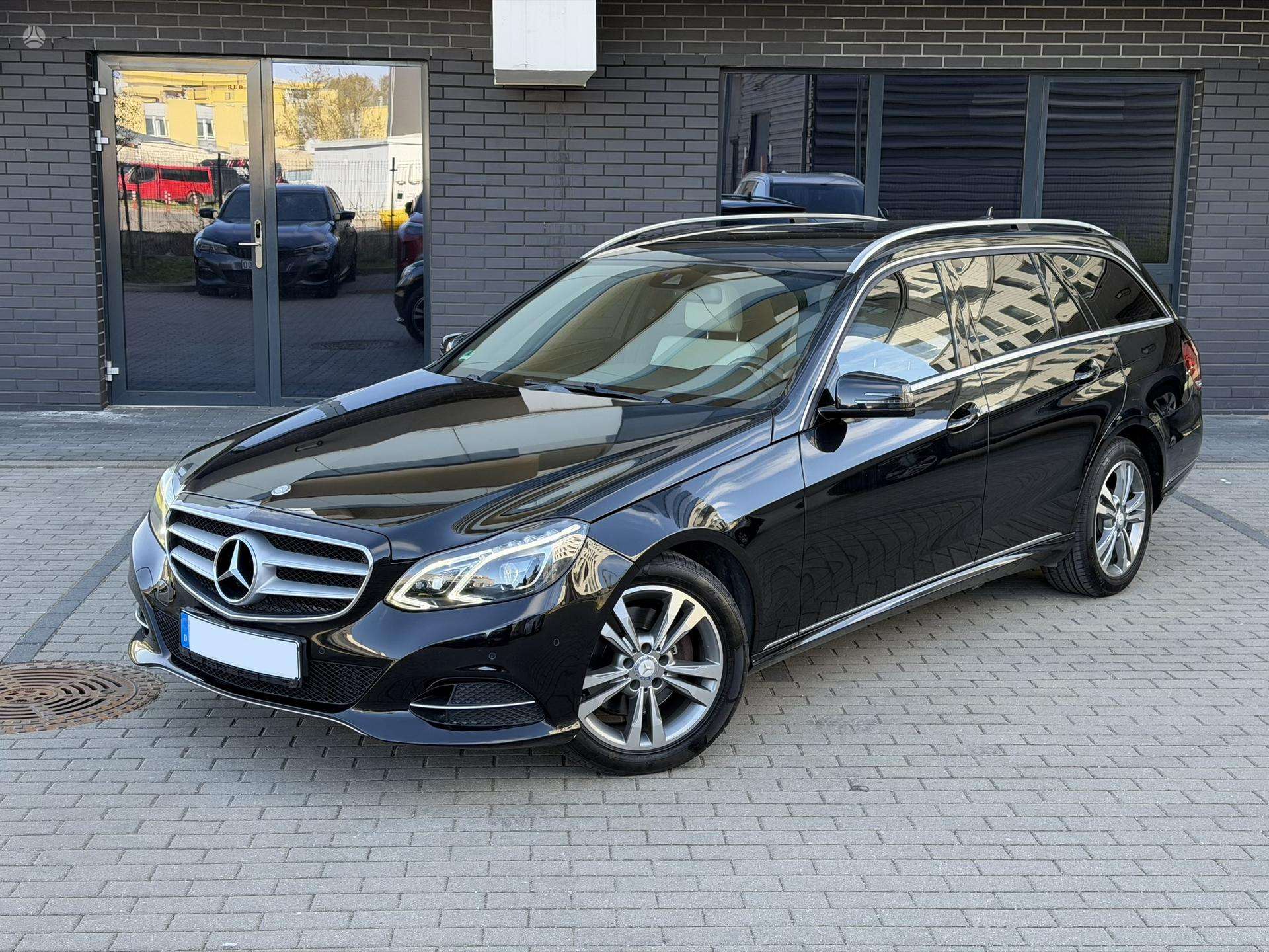 Mercedes-Benz E320