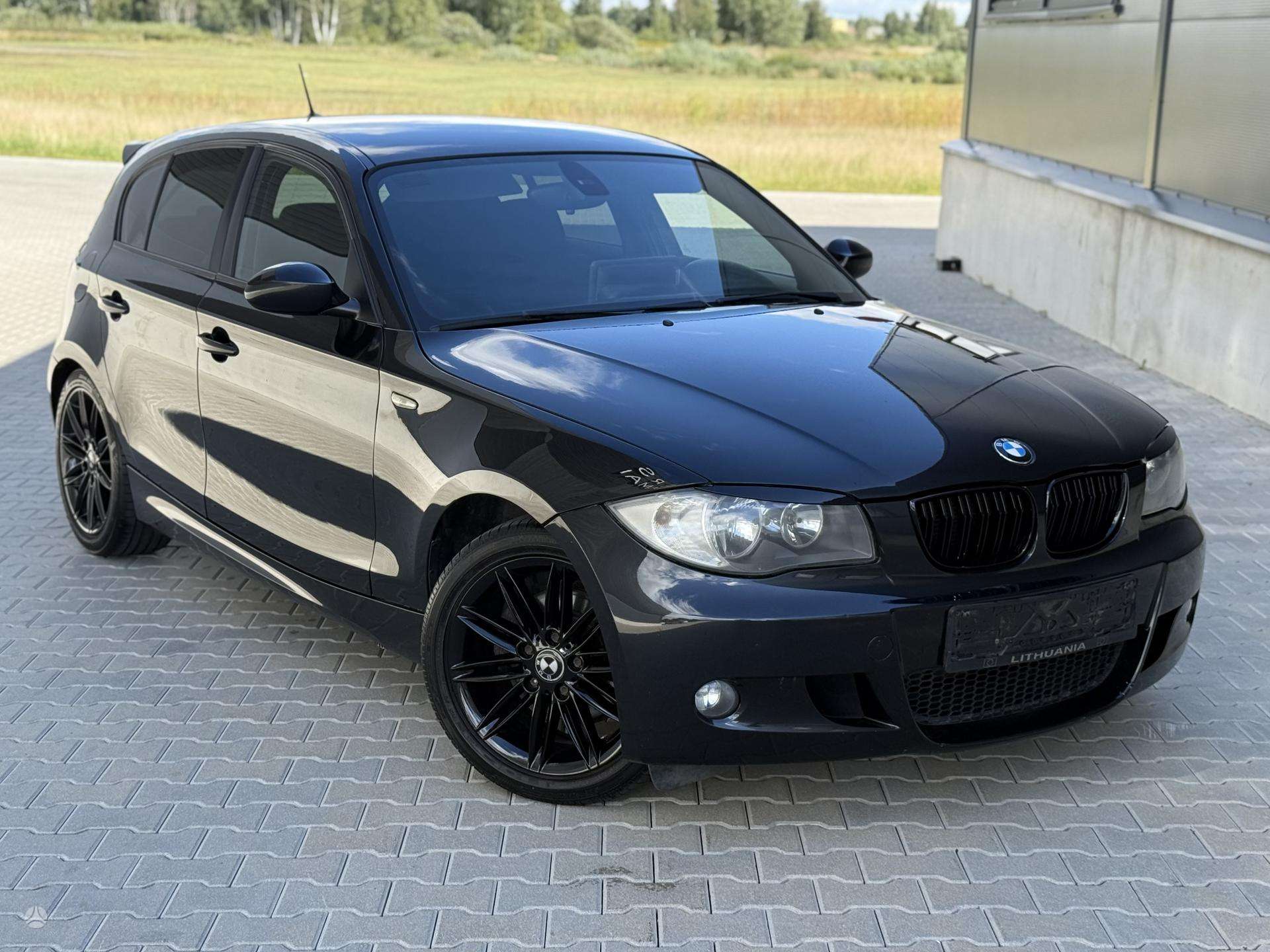 BMW 120