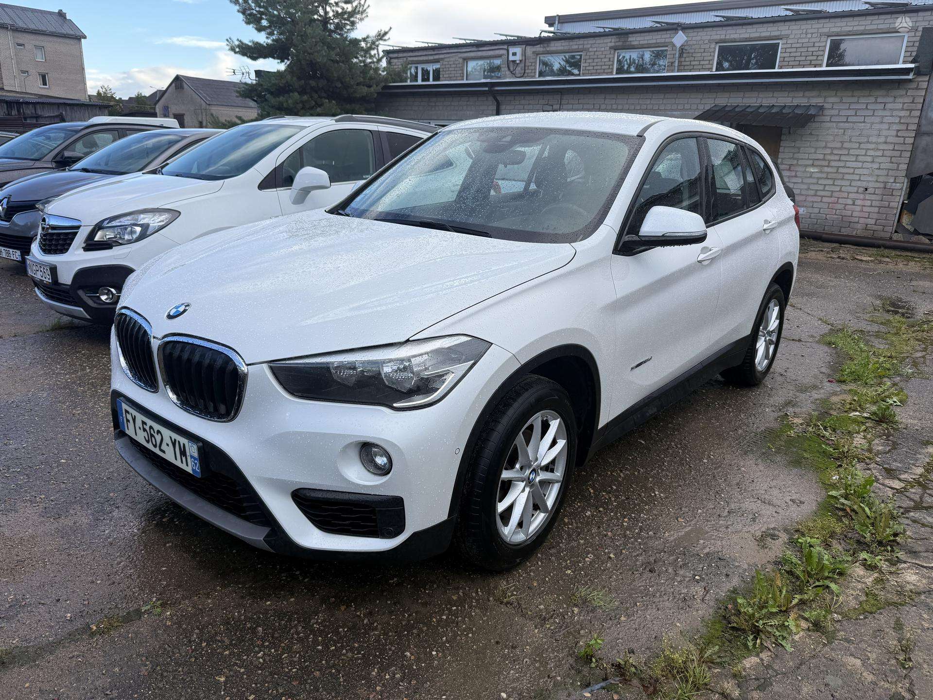 BMW X1