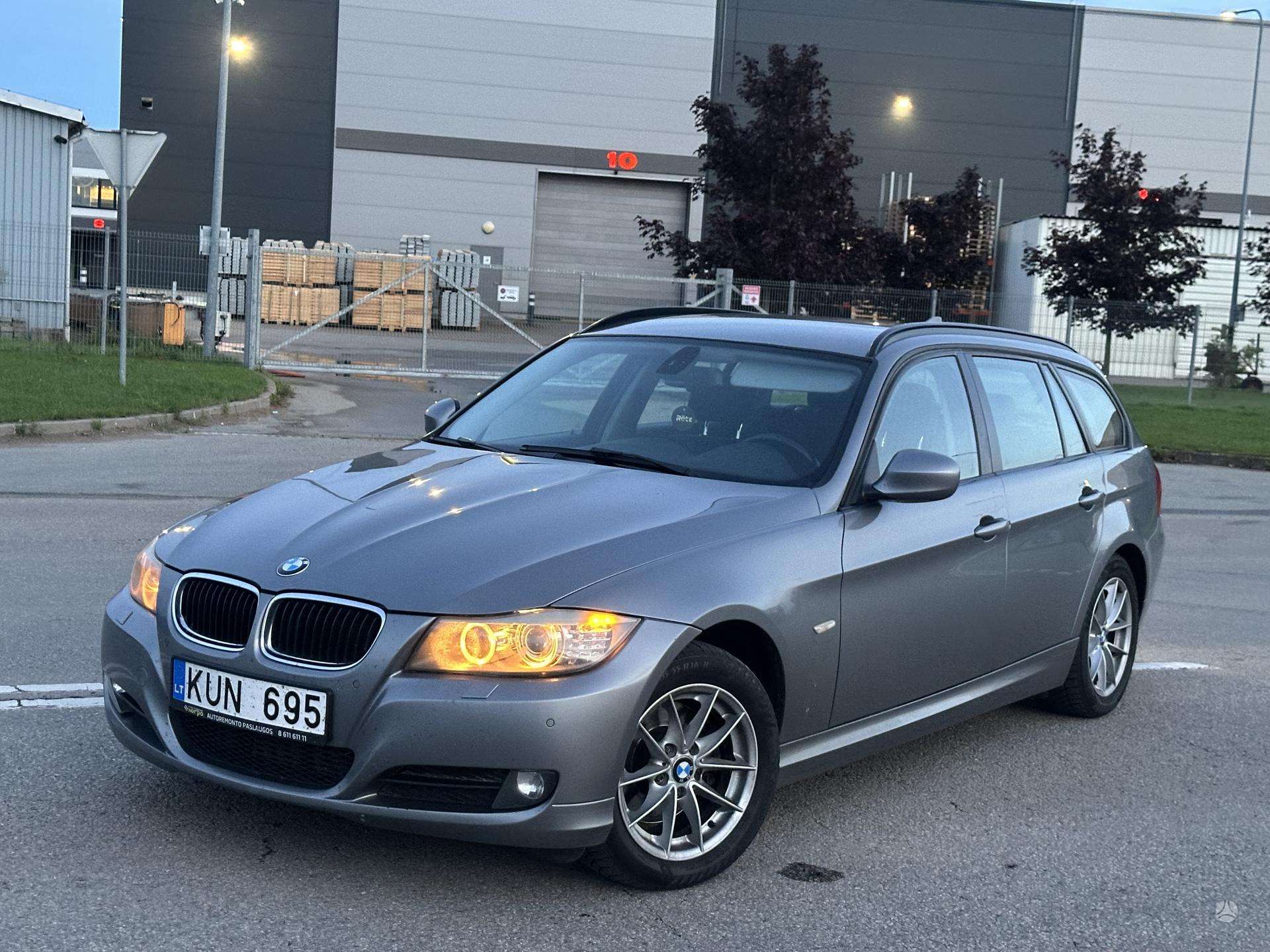 BMW 320