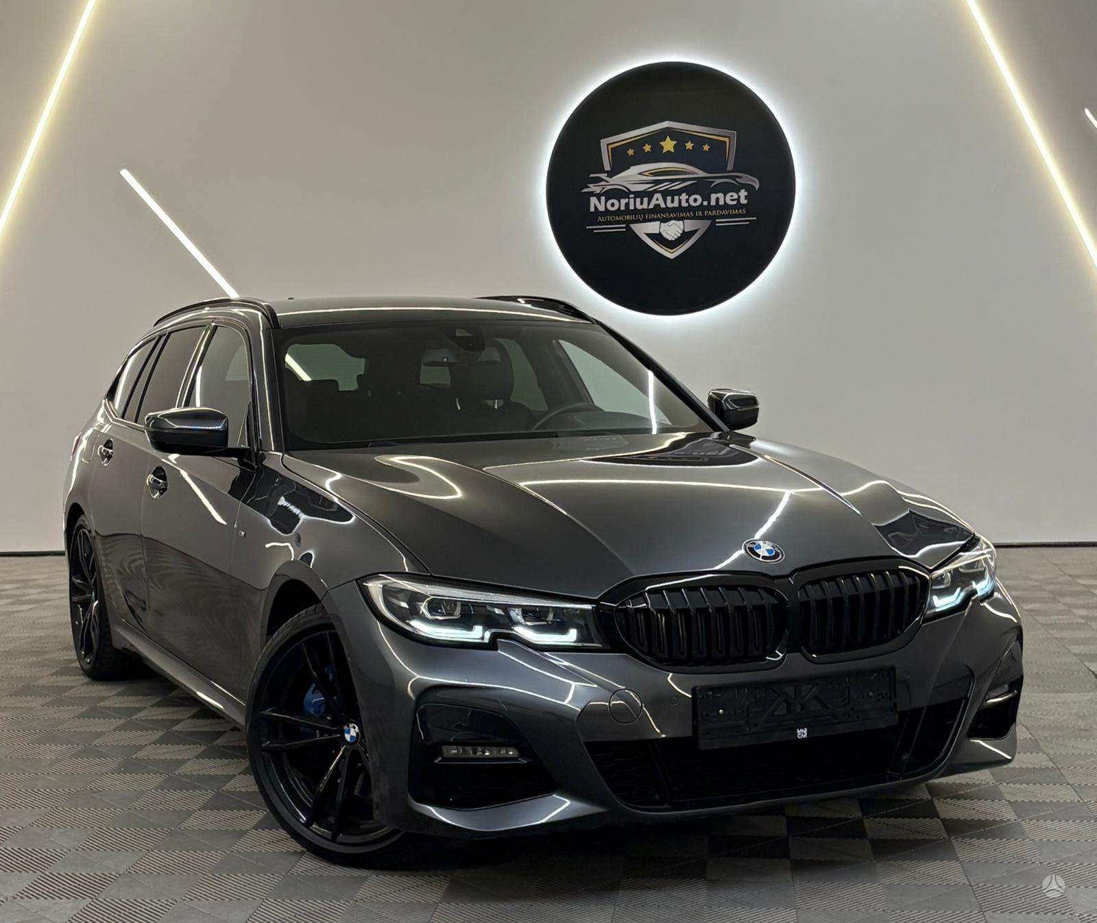 BMW 320
