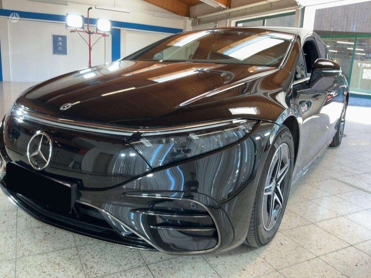 Mercedes-Benz EQS