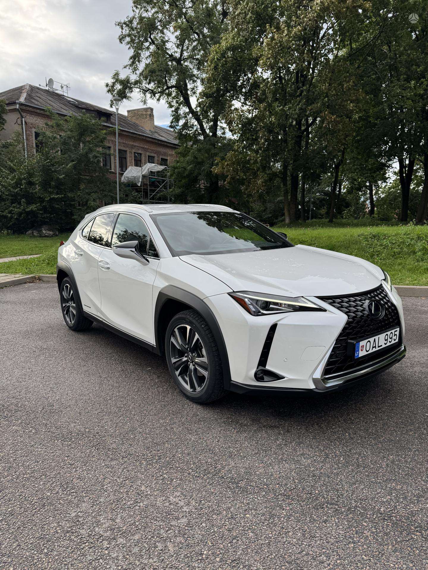 Lexus UX 250h