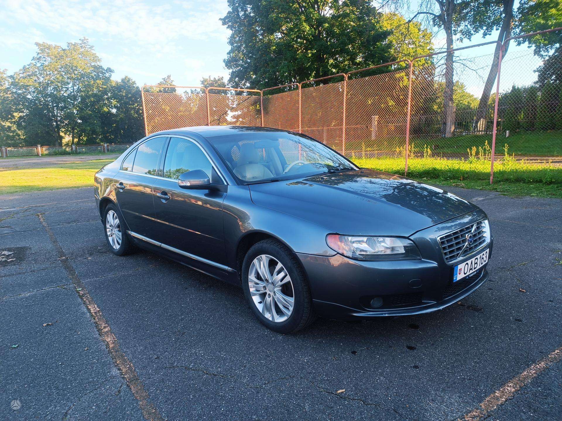 Volvo S80