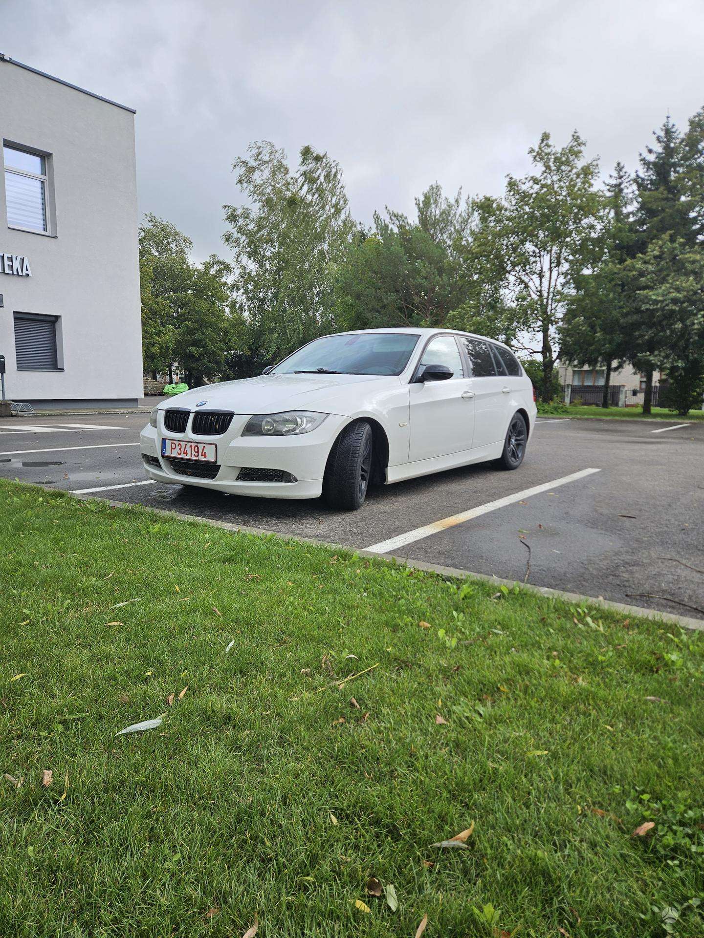 BMW 320
