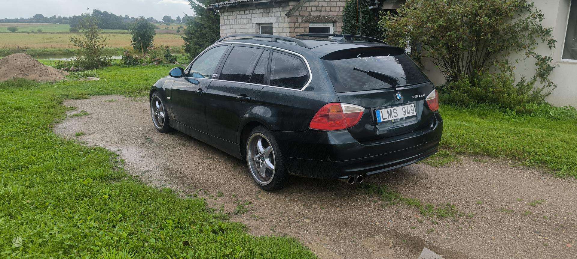 BMW 330