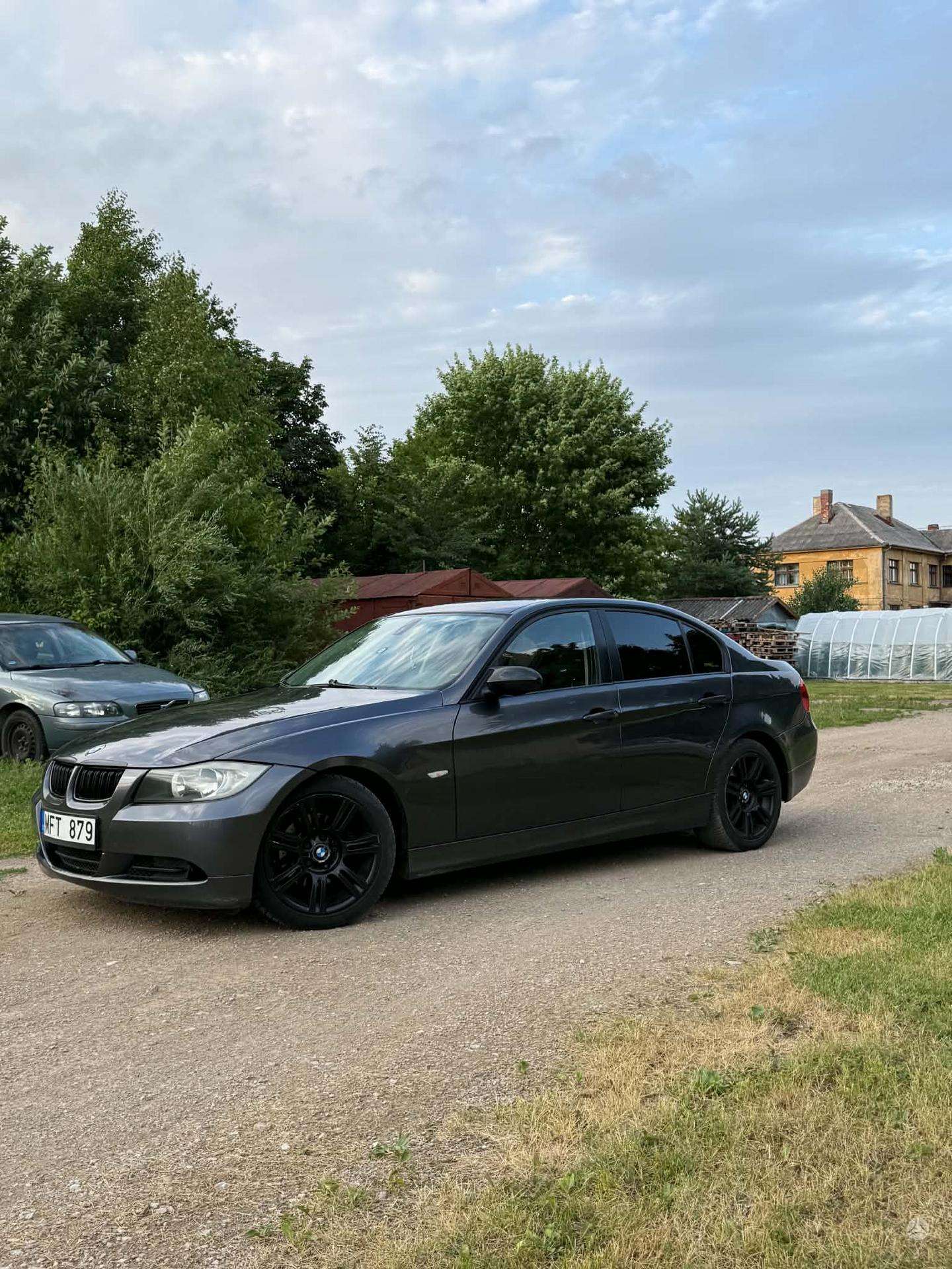BMW 320