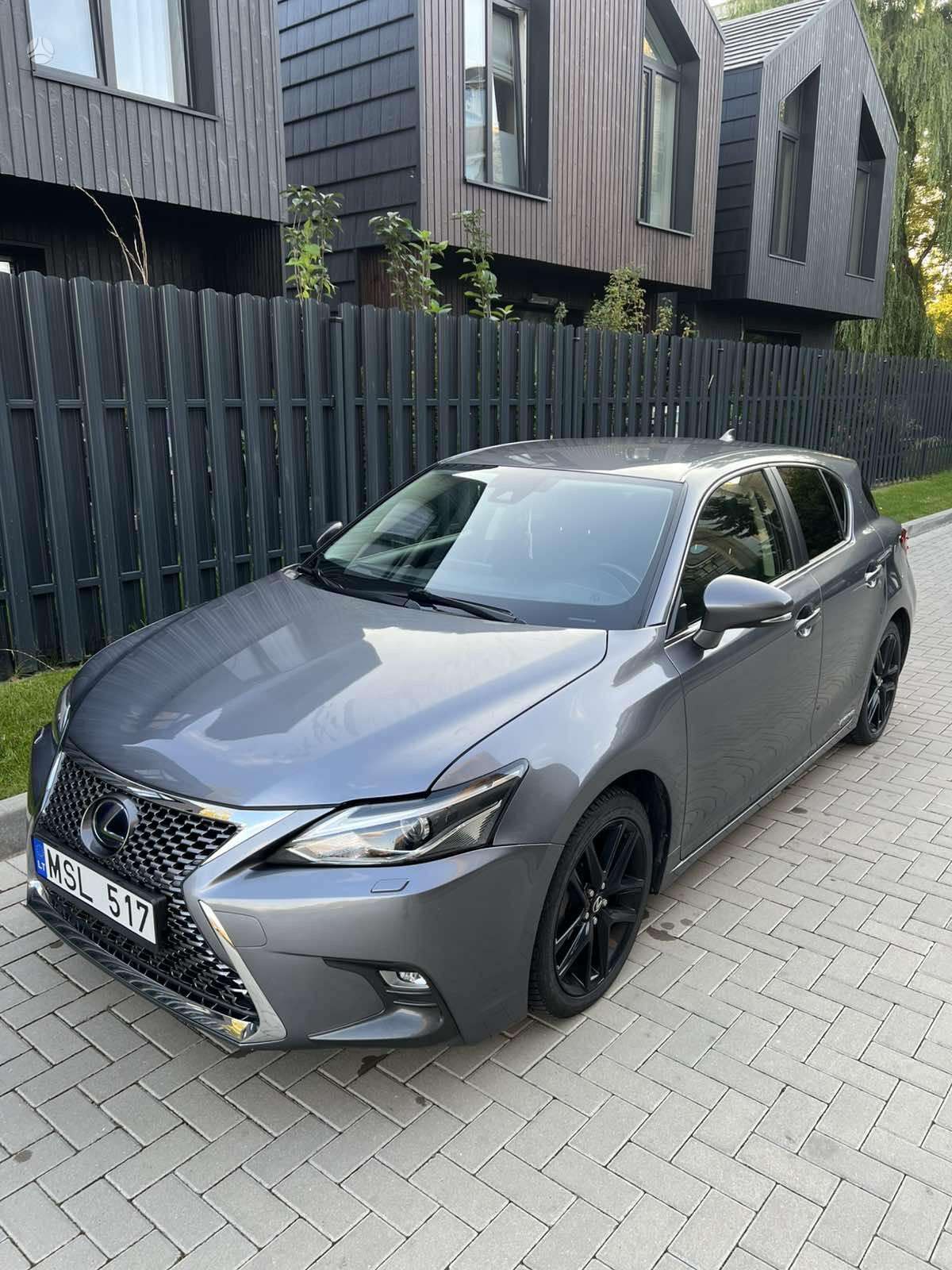 Lexus CT 200h