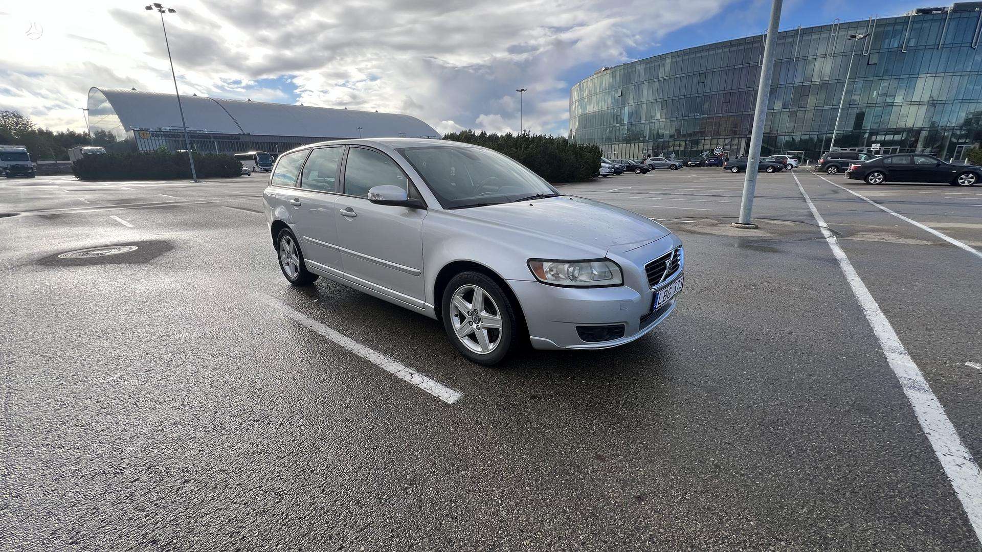 Volvo V50