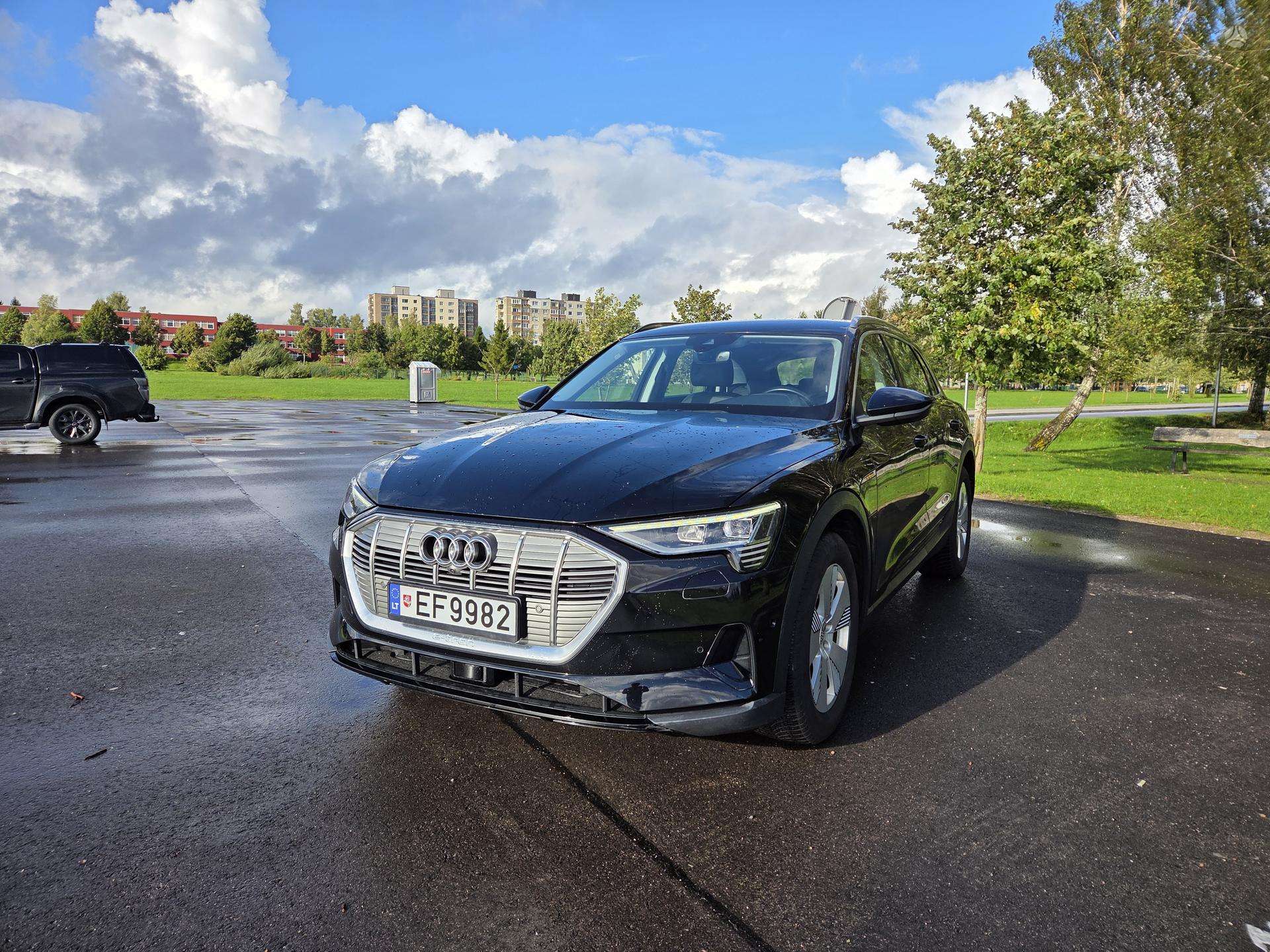 Audi e-tron