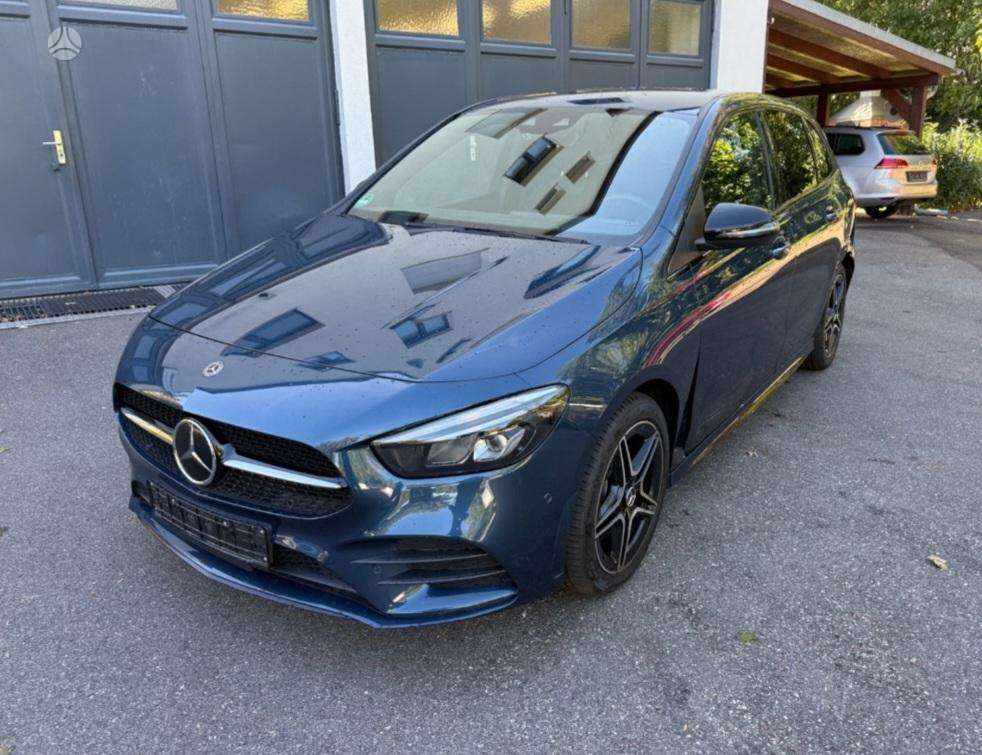 Mercedes-Benz B250