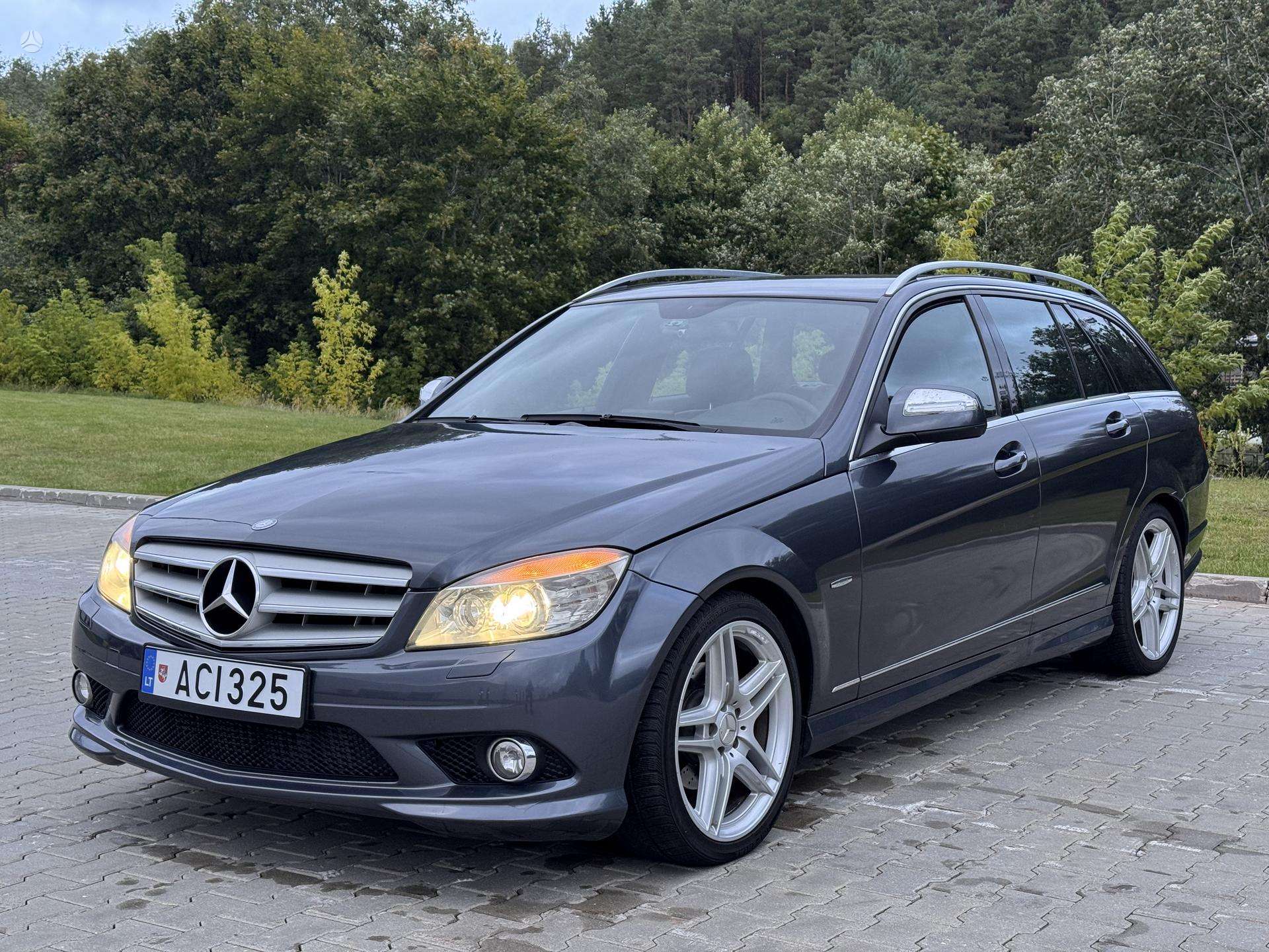Mercedes-Benz C220