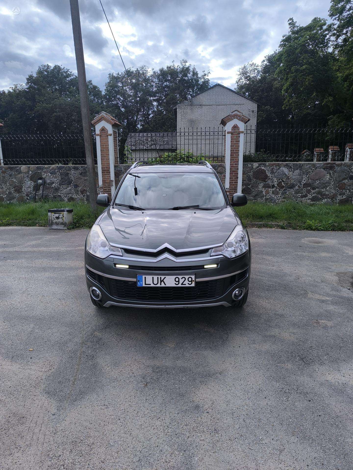 Citroen C-Crosser