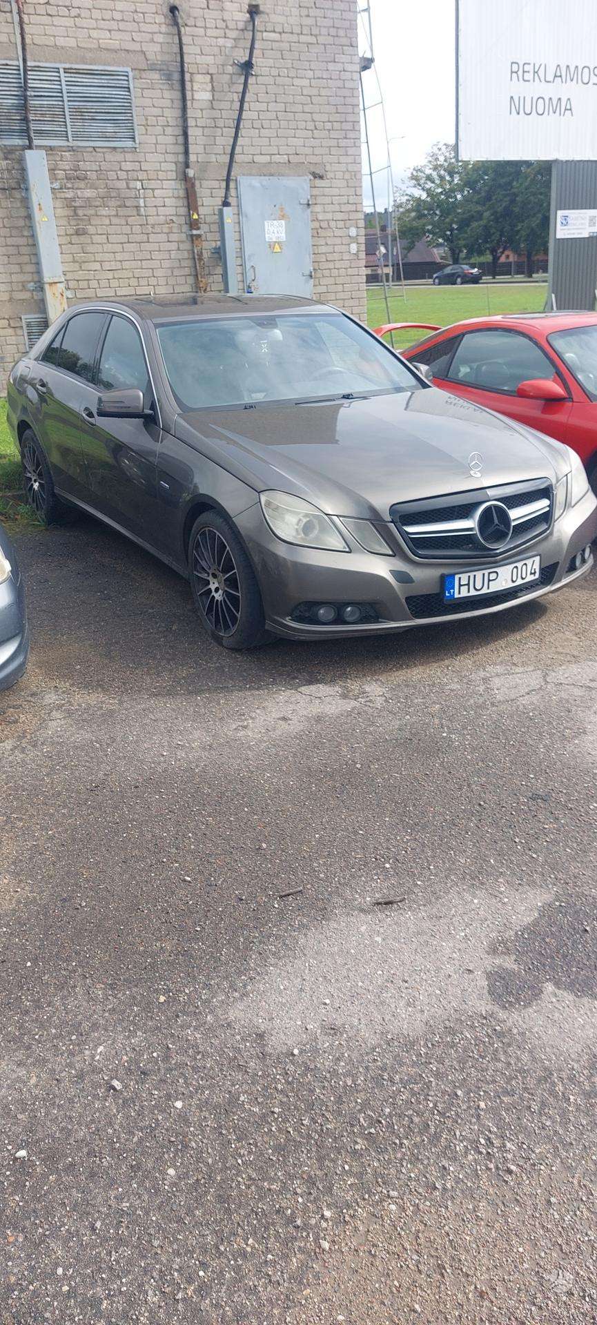 Mercedes-Benz E220