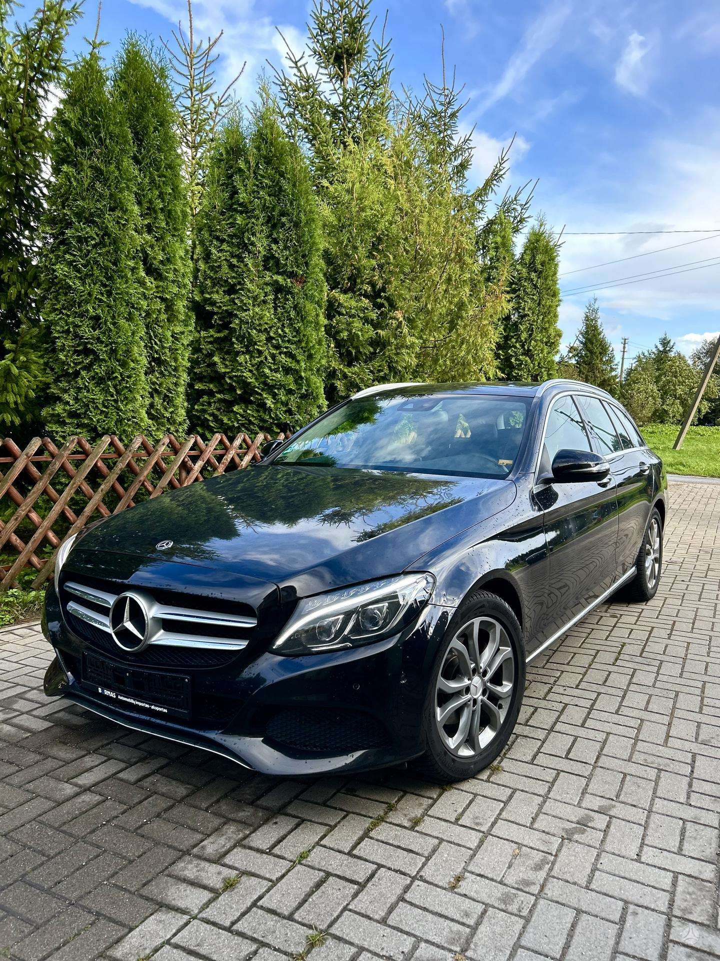 Mercedes-Benz C220