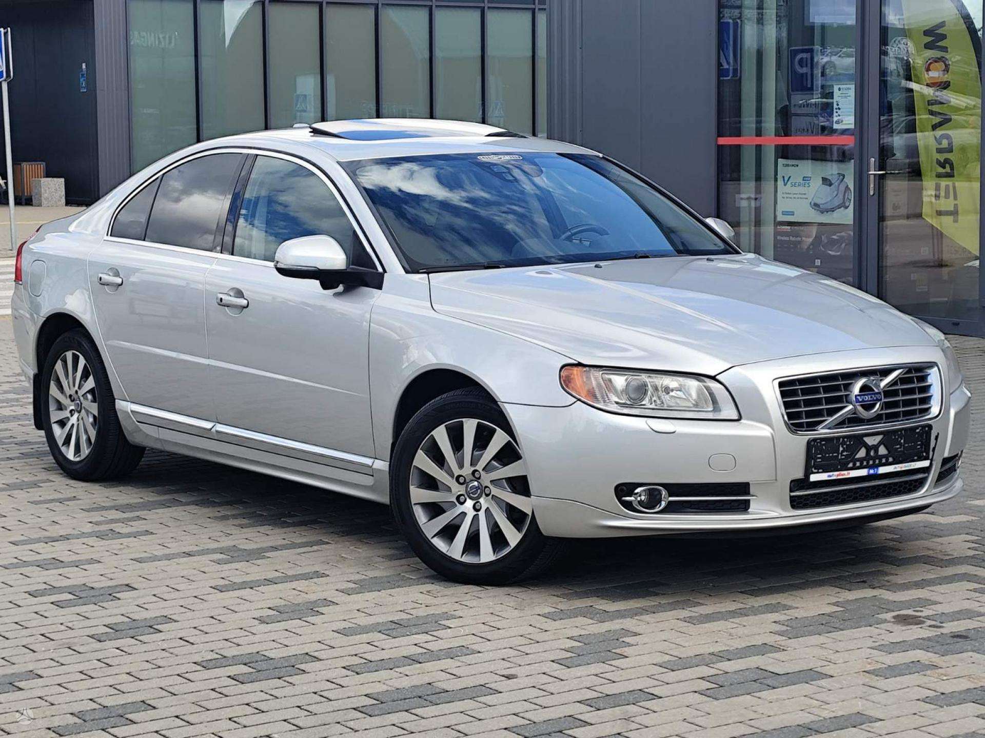 Volvo S80