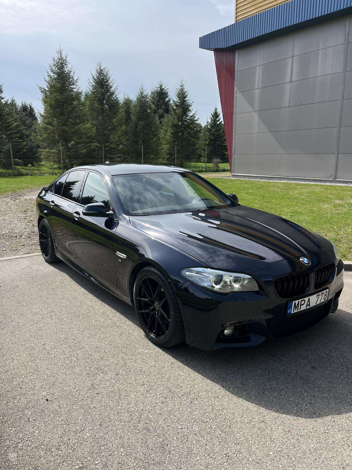 BMW 520