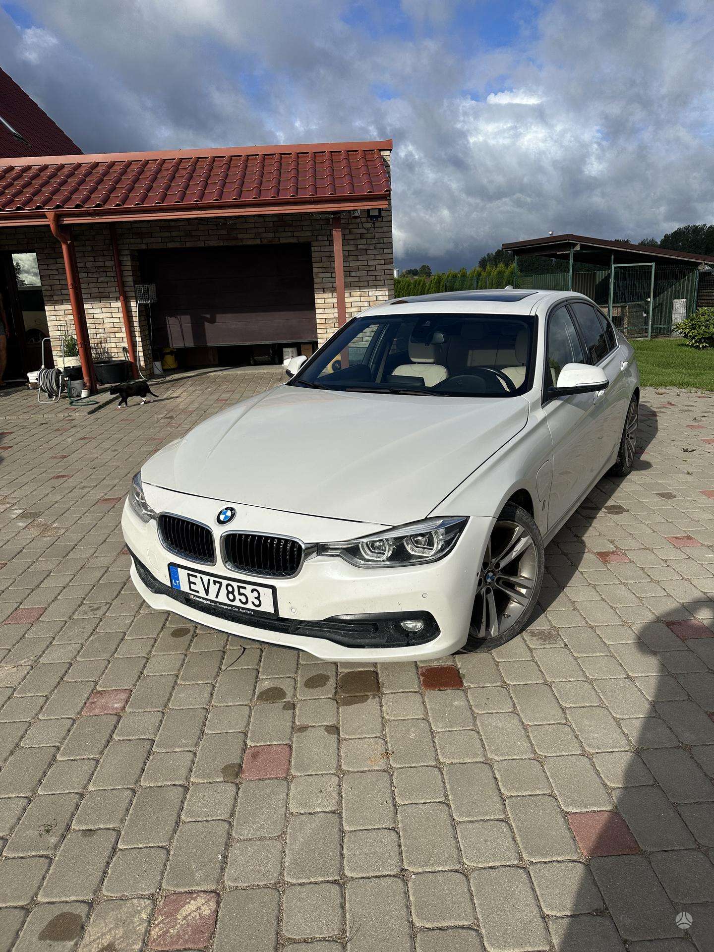 BMW 330