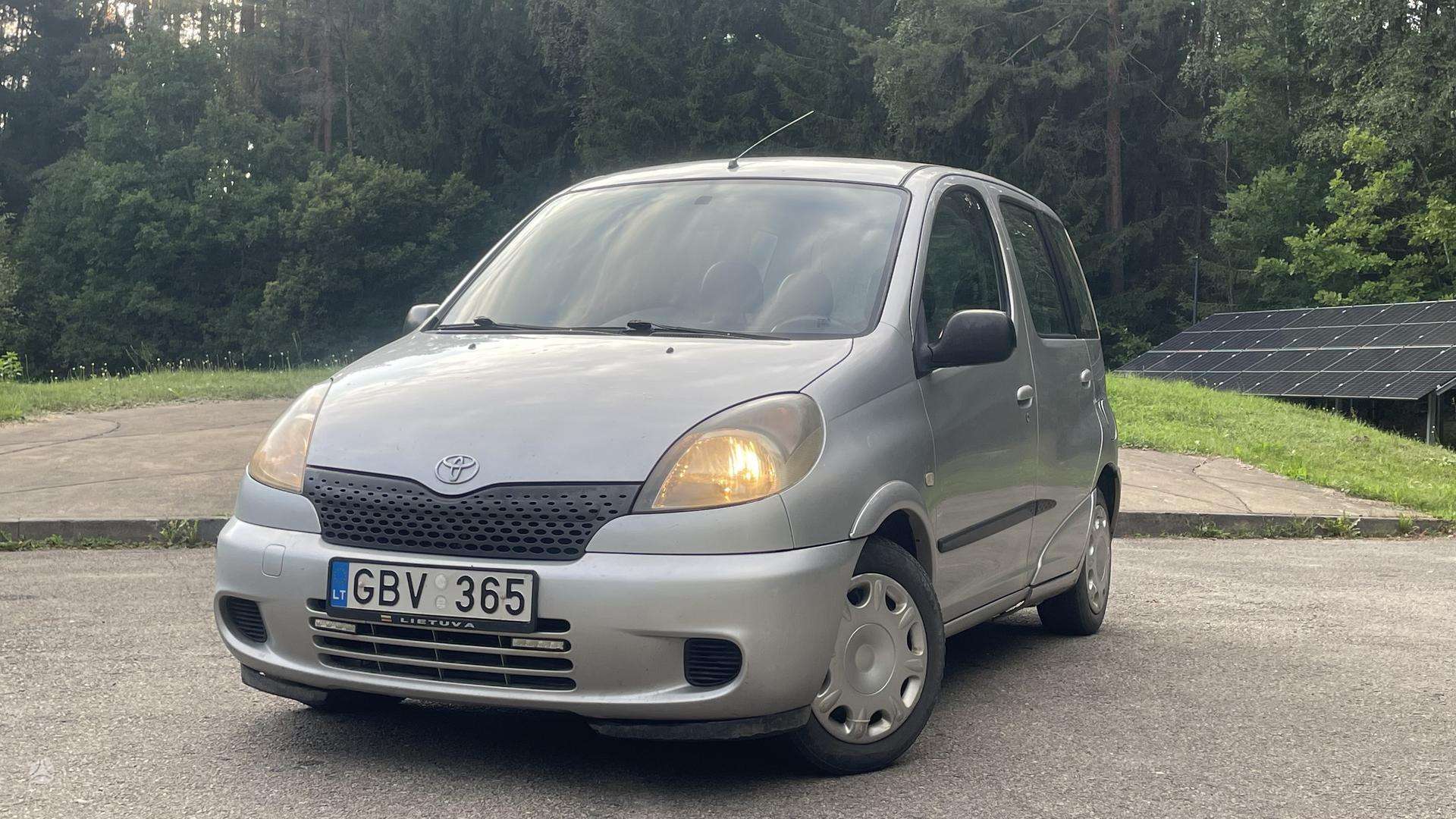 Toyota Yaris Verso