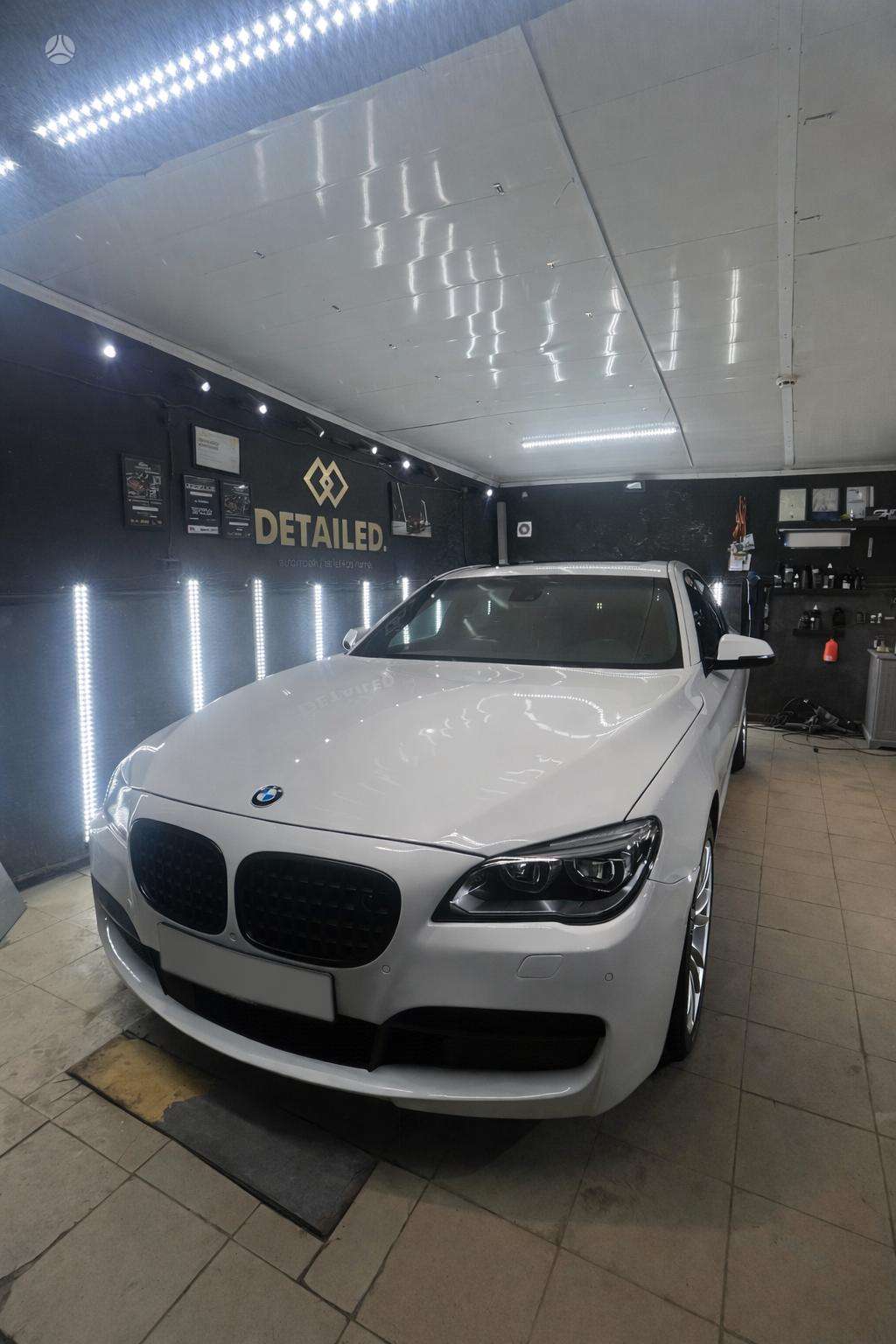 BMW 740
