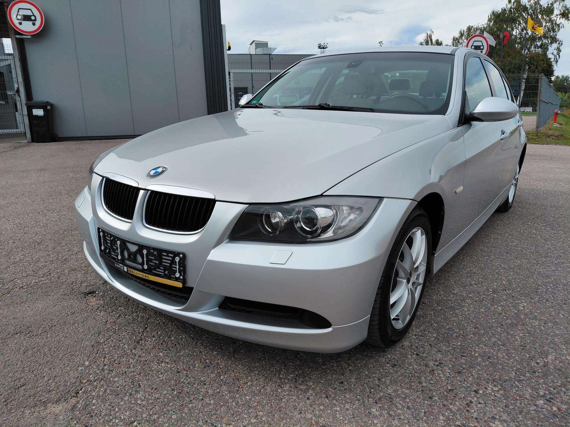 BMW 320