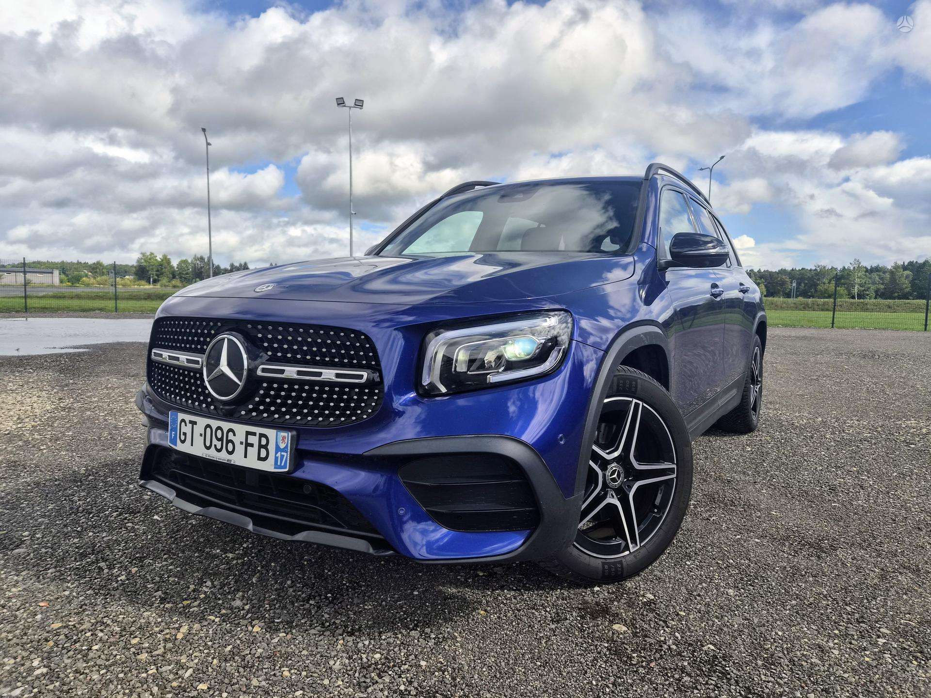 Mercedes-Benz GLB200