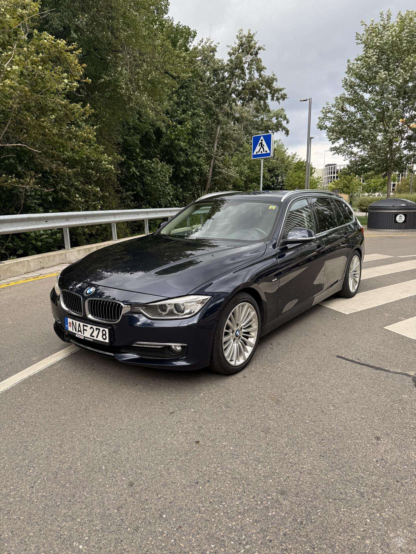 BMW 320